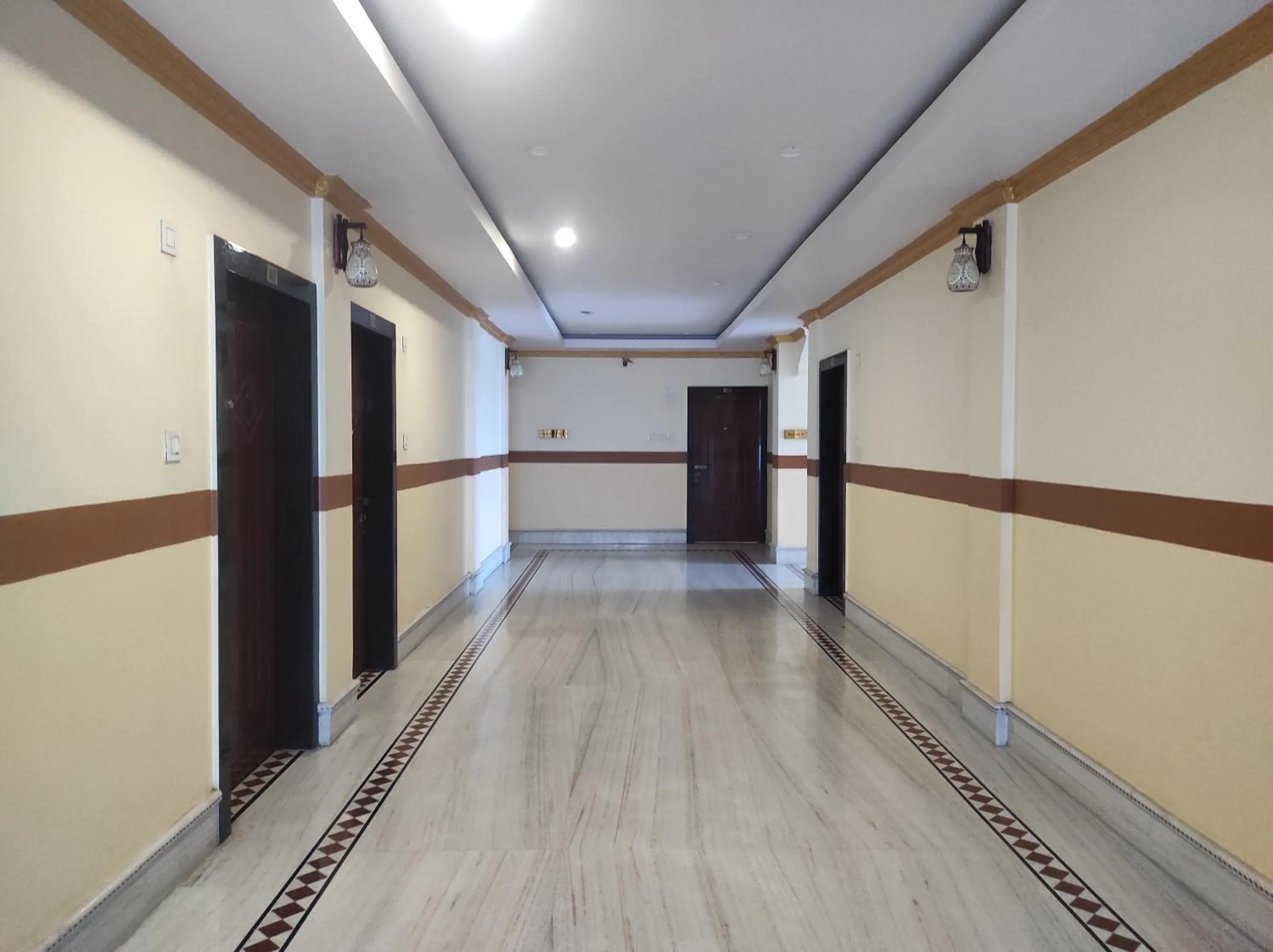 Property building in Hotel Rising Sun