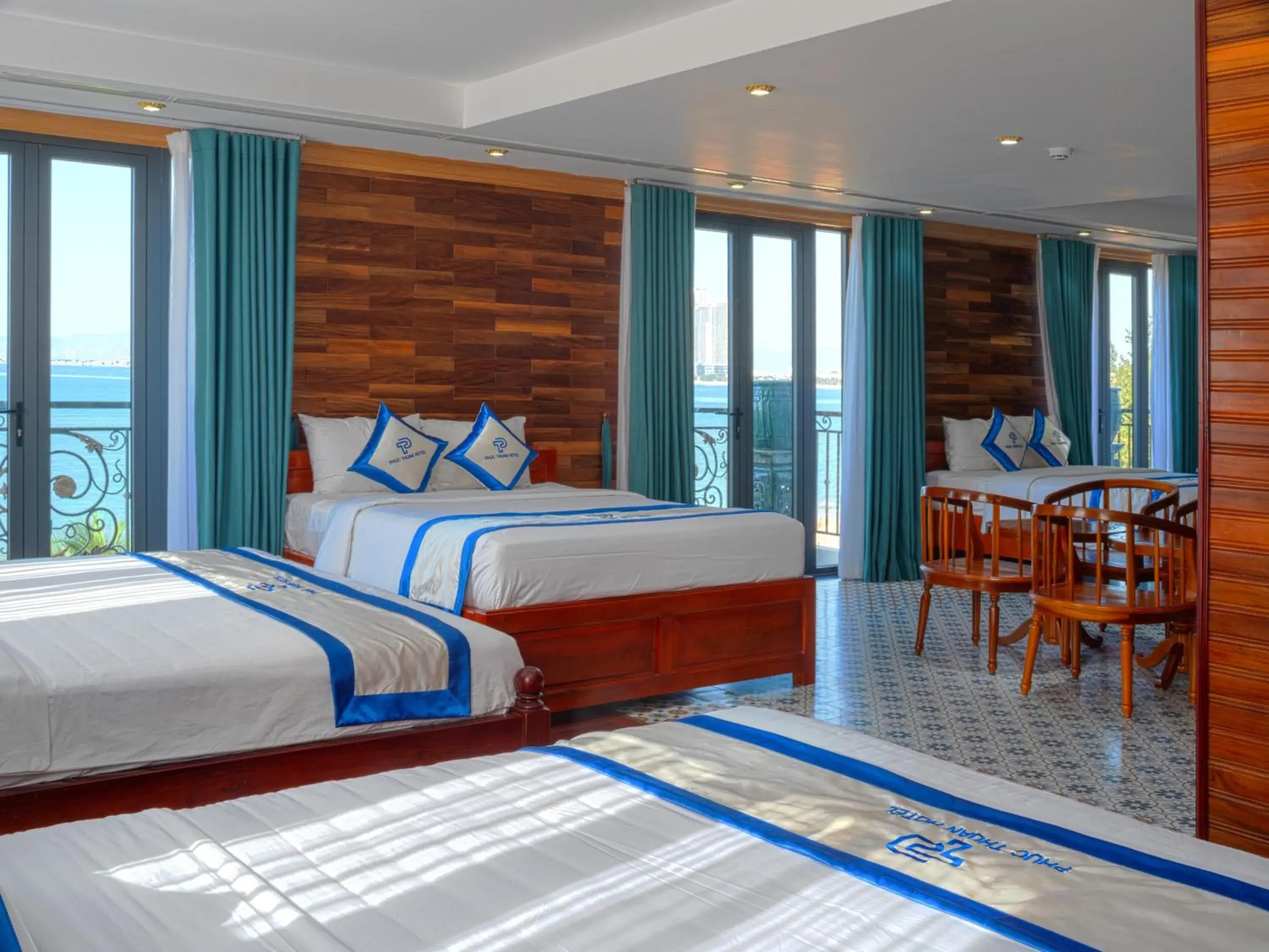 Premium Quadruple Room in Phuc Thuan Hotel - Ninh Thuan Premium Quadruple Room in Phuc Thuan Hotel - Ninh Thuan