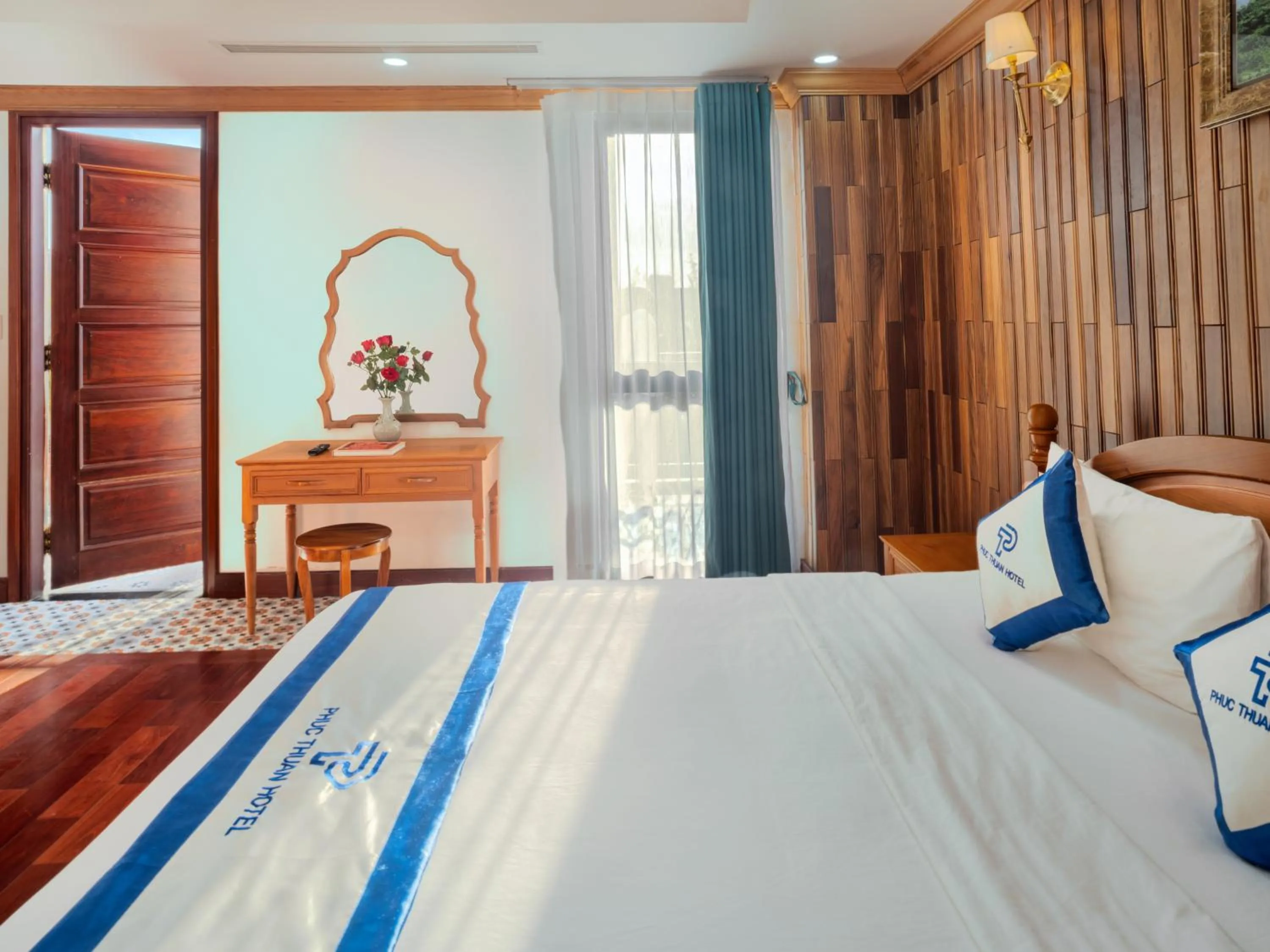 Bed in Phuc Thuan Hotel - Ninh Thuan