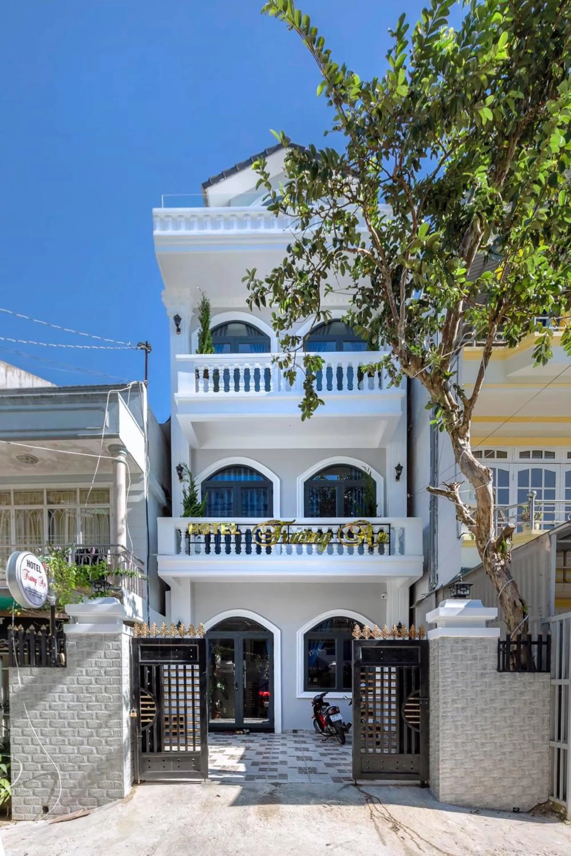 Property building in Trường An Hotel