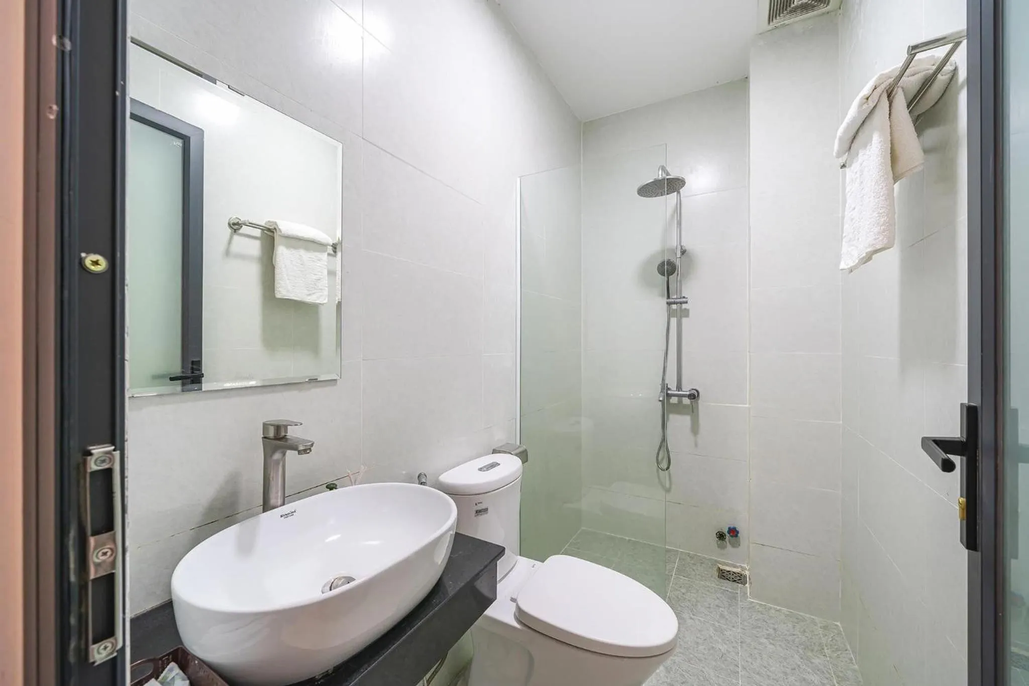 Toilet in Trường An Hotel