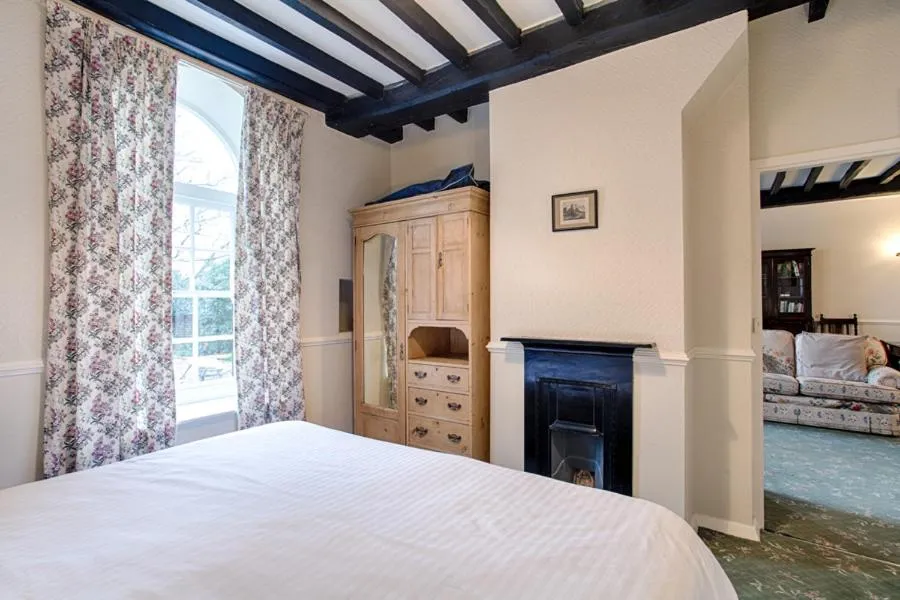 Bed in The Grove Cromer