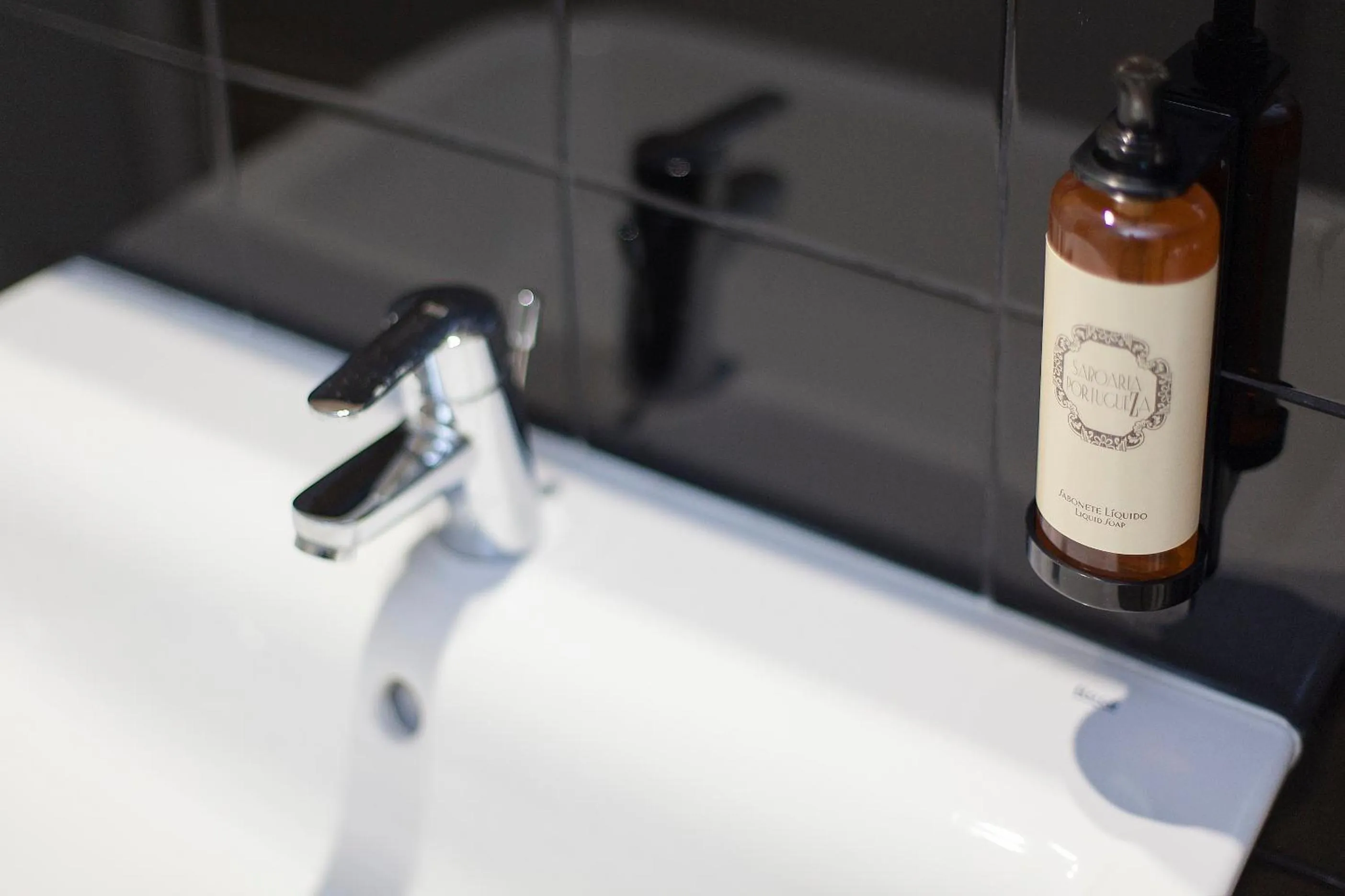 Bathroom in Emporium Lisbon Suites