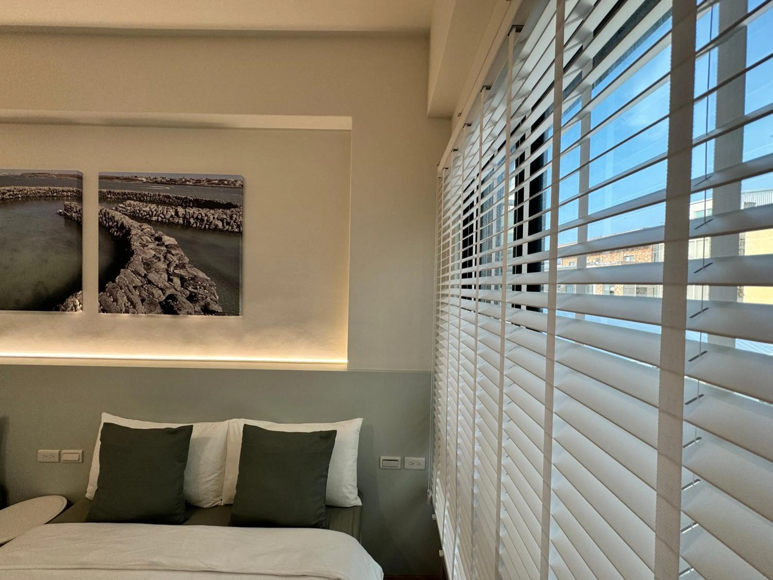 City view, Bed in WinXin House