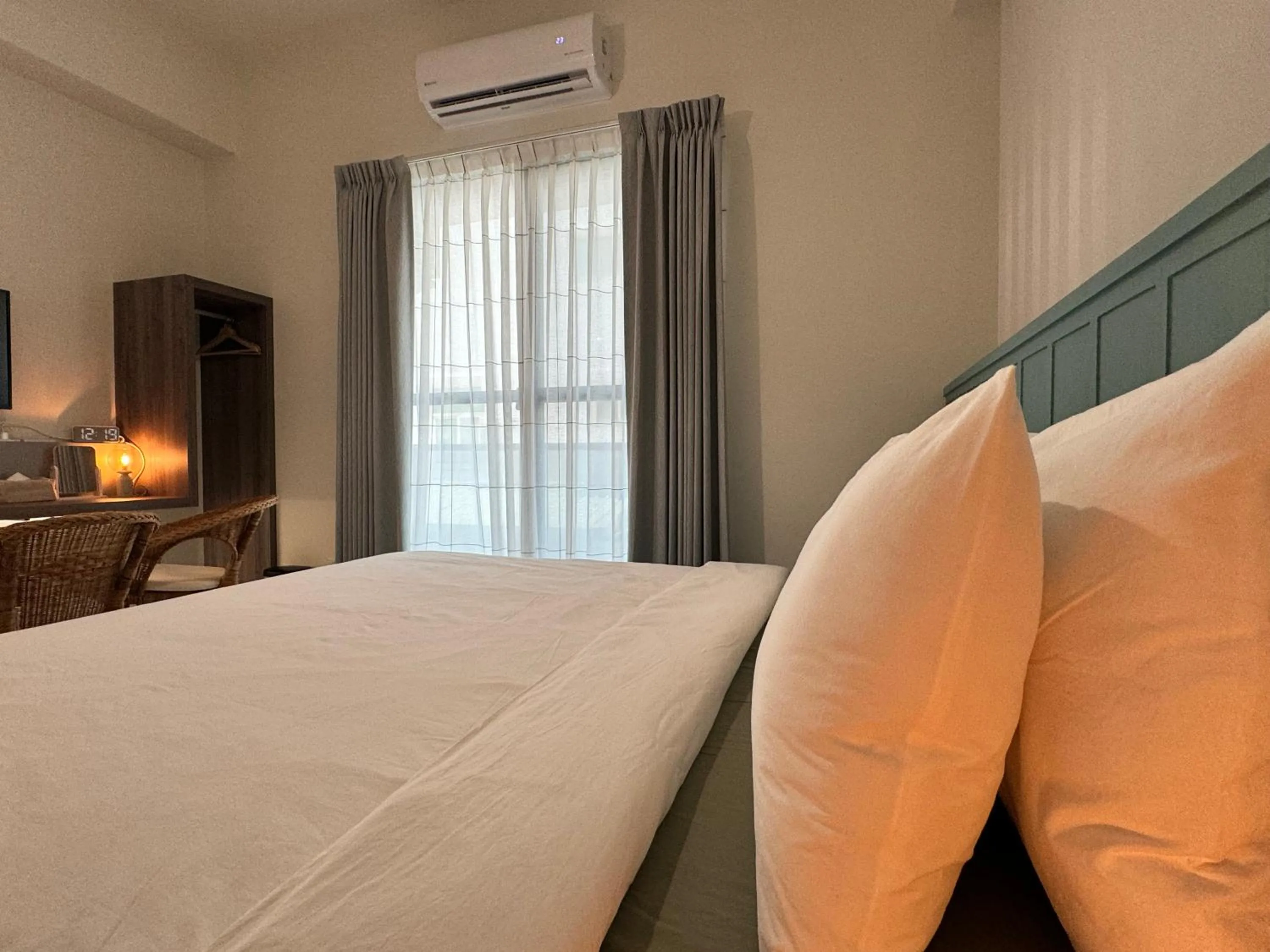 Bedroom, Bed in WinXin House