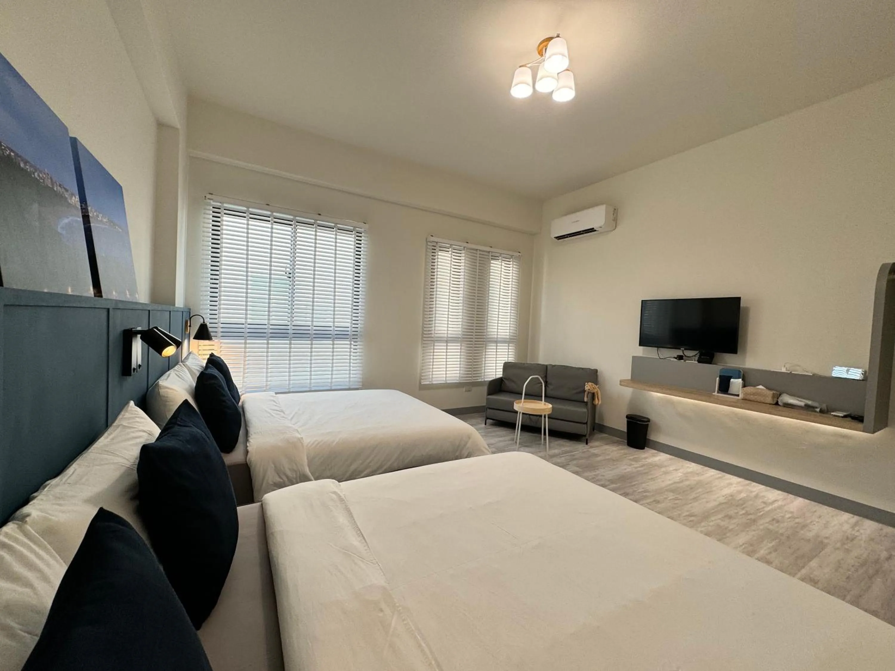 Bedroom, Bed in WinXin House