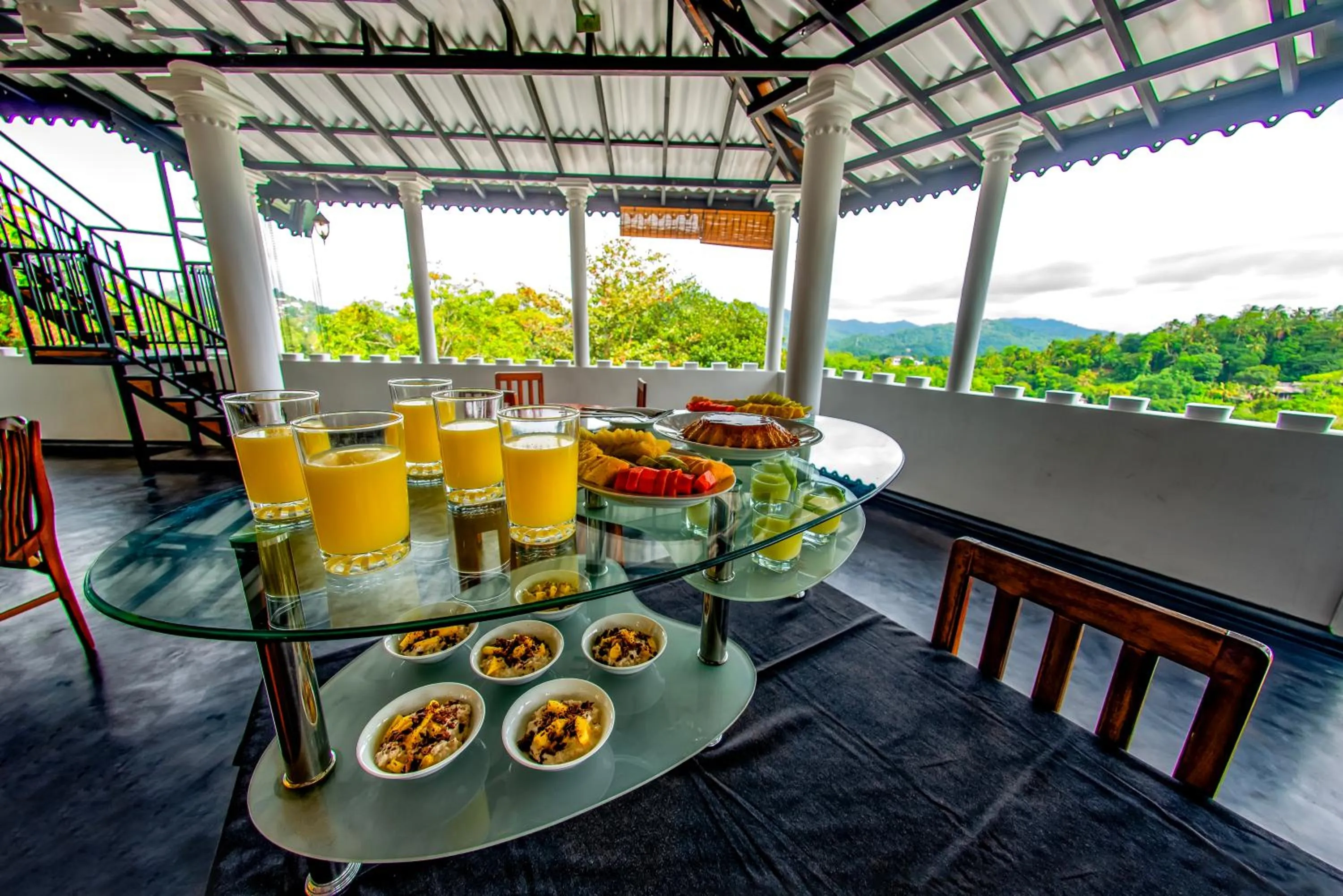 Restaurant/places to eat in The Castle by Don Louis