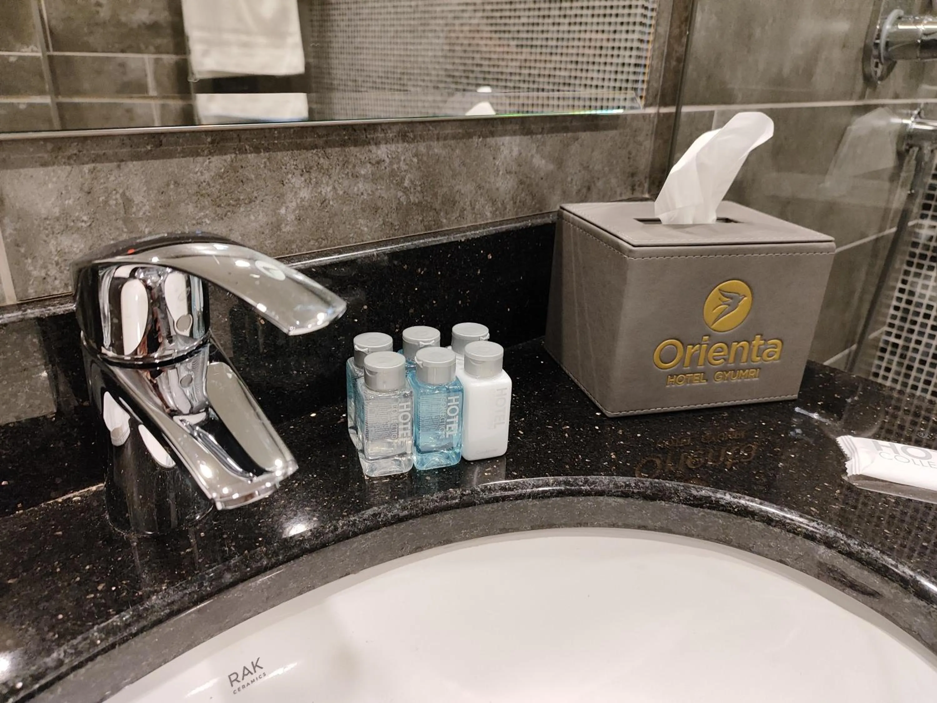 Bathroom in Orienta Hotel Gyumri