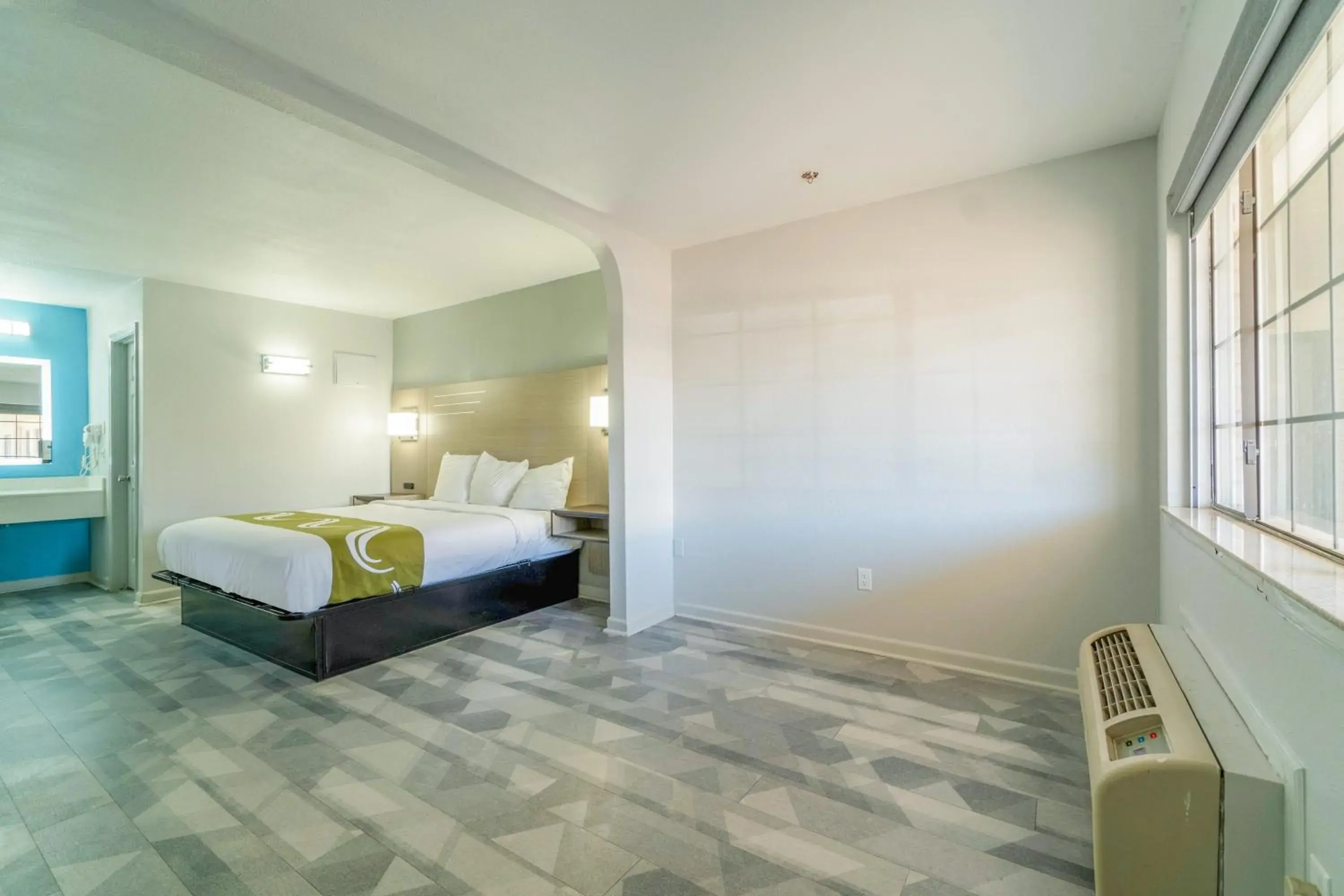 King Bed Non-Smoking in Pleasanton Executive Inn By OYO King Bed Non-Smoking in Pleasanton Executive Inn By OYO