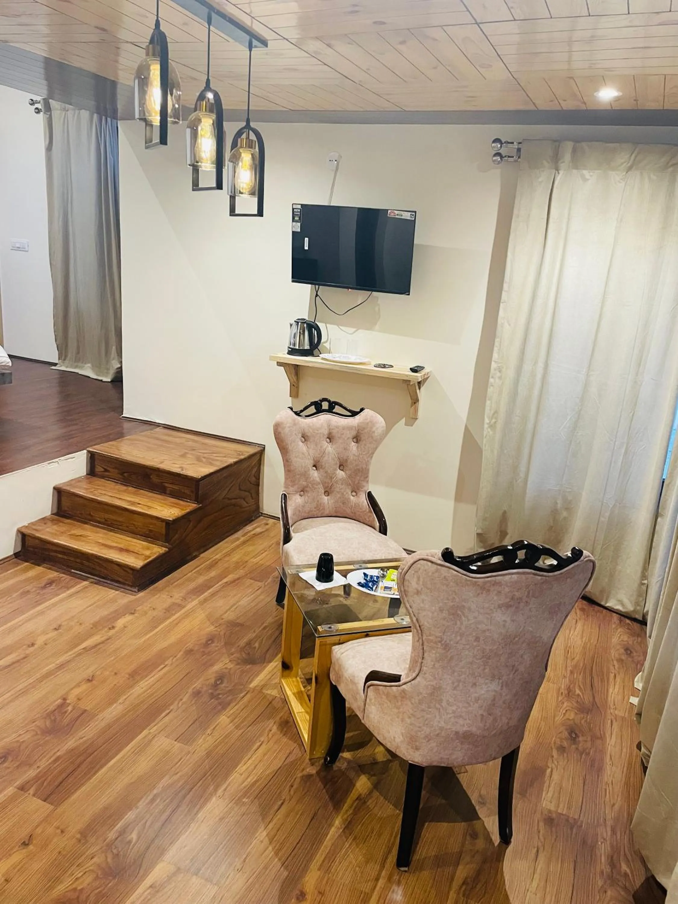 TV and multimedia in Thiksay Organic Resort and Retreat