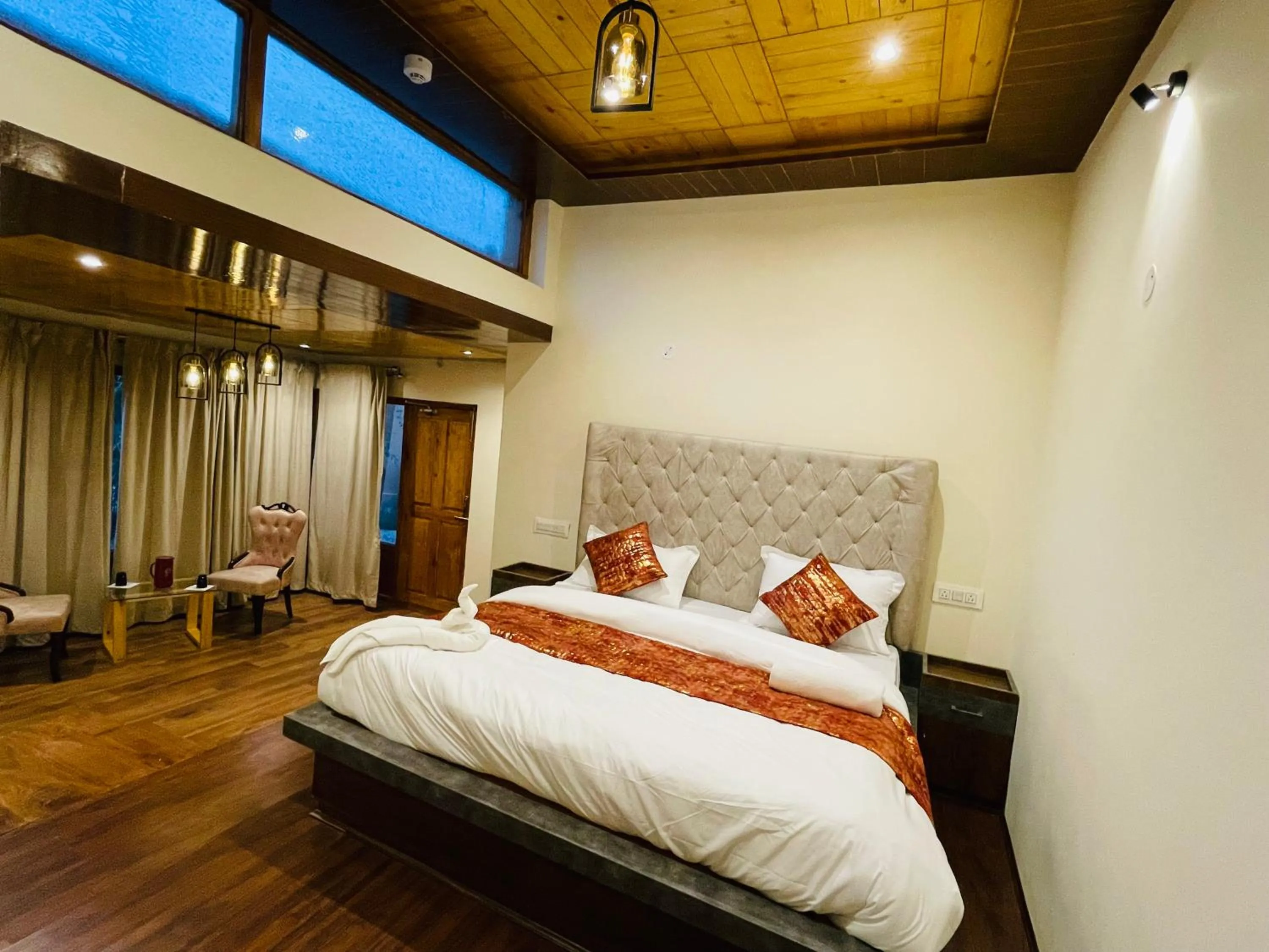 Bed in Thiksay Organic Resort and Retreat