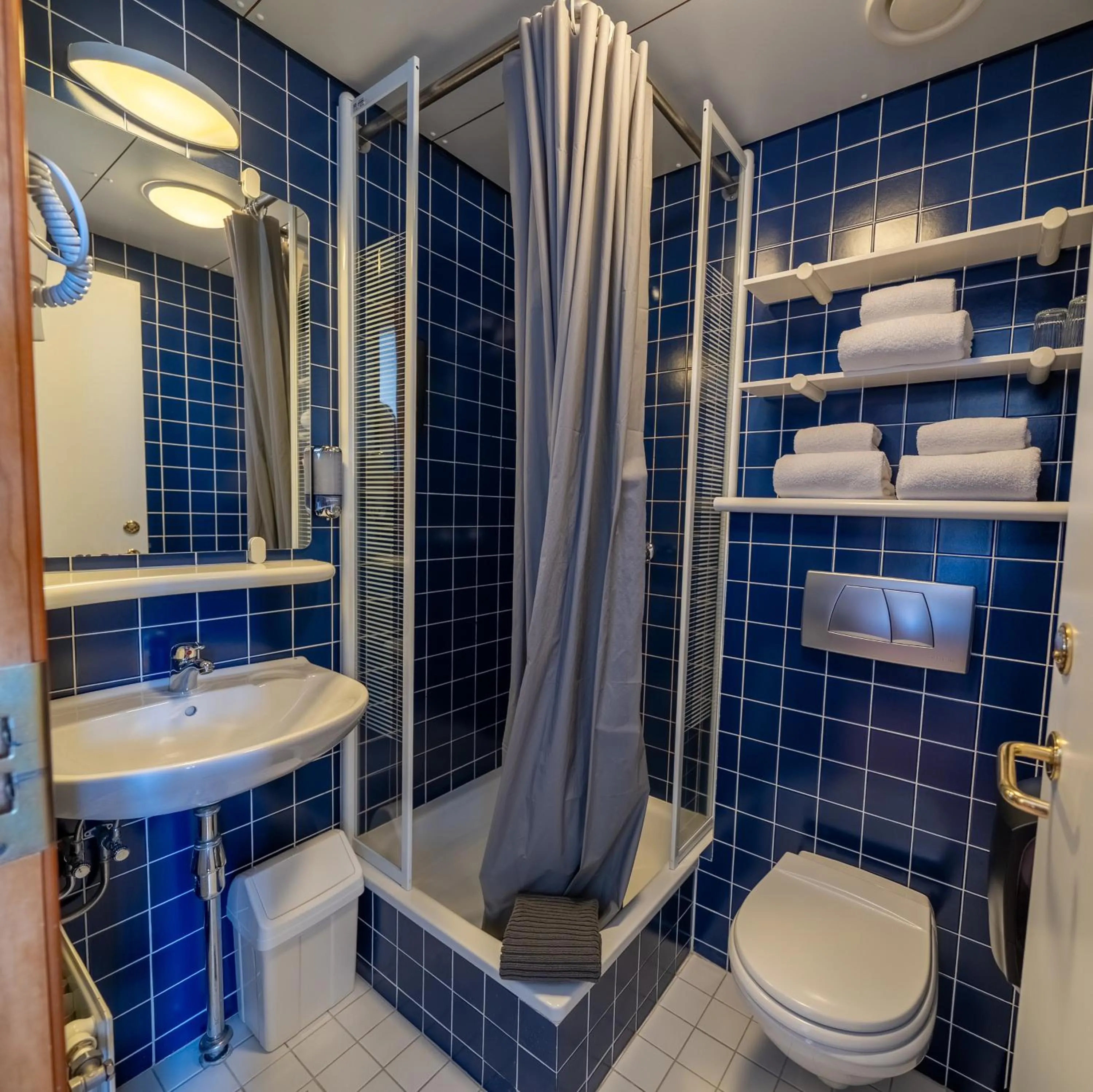 Bathroom in Adventure Hotel Hellissandur