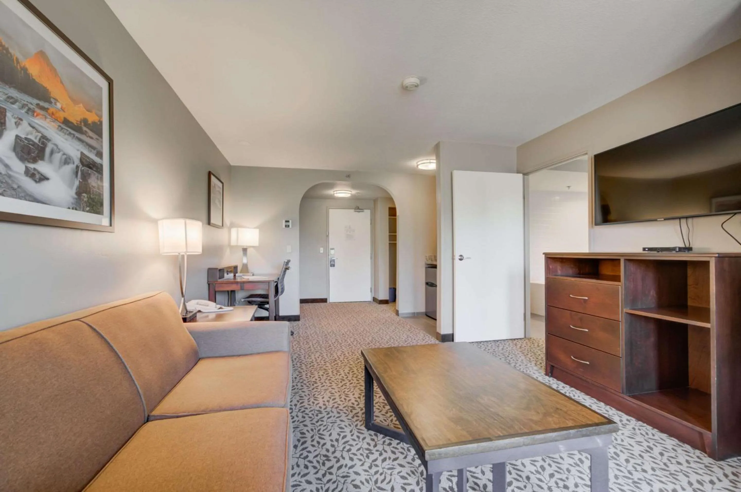 Bedroom in Whitefish Riverfront Hotel
