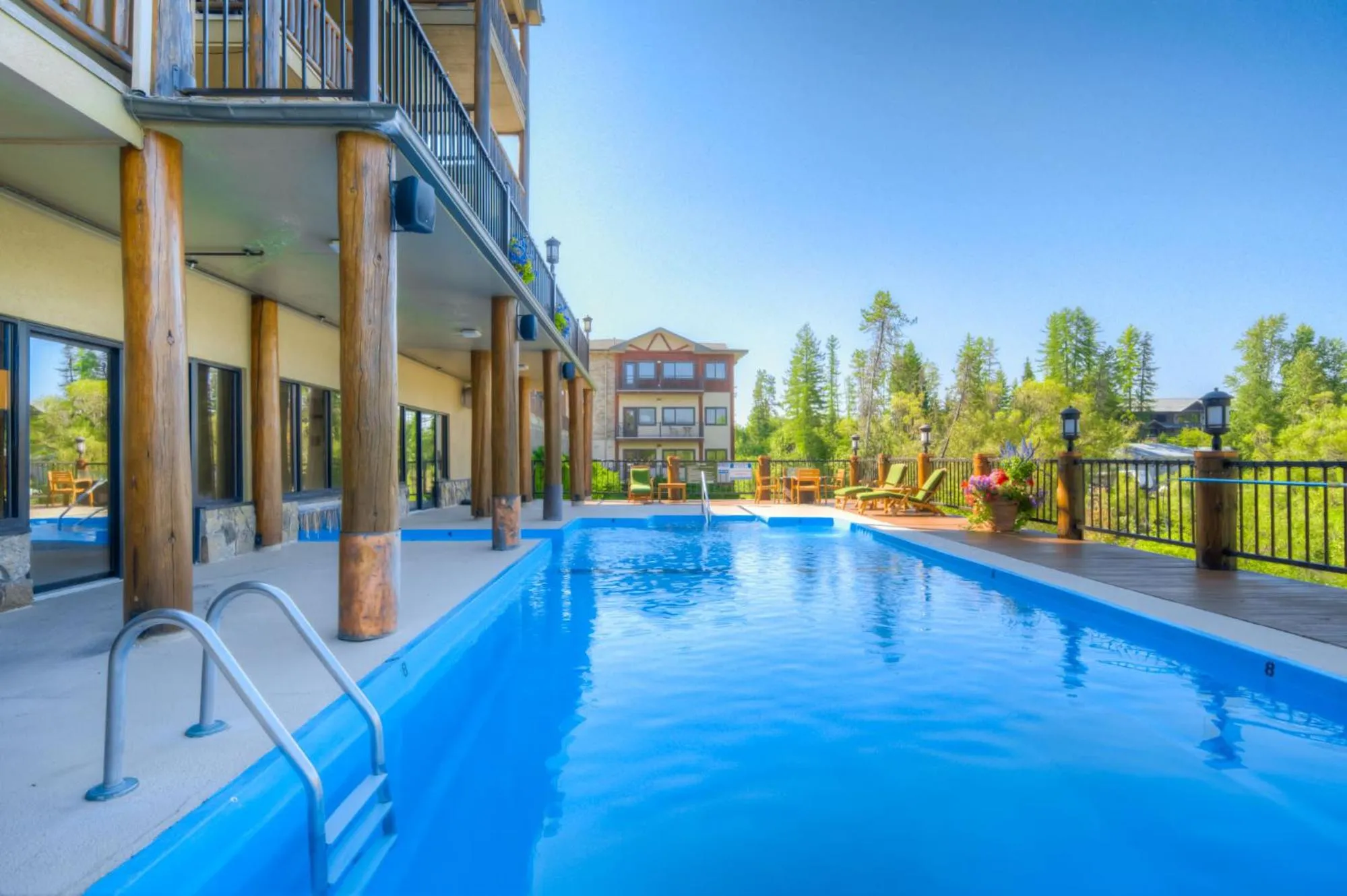 Swimming pool in Whitefish Riverfront Hotel