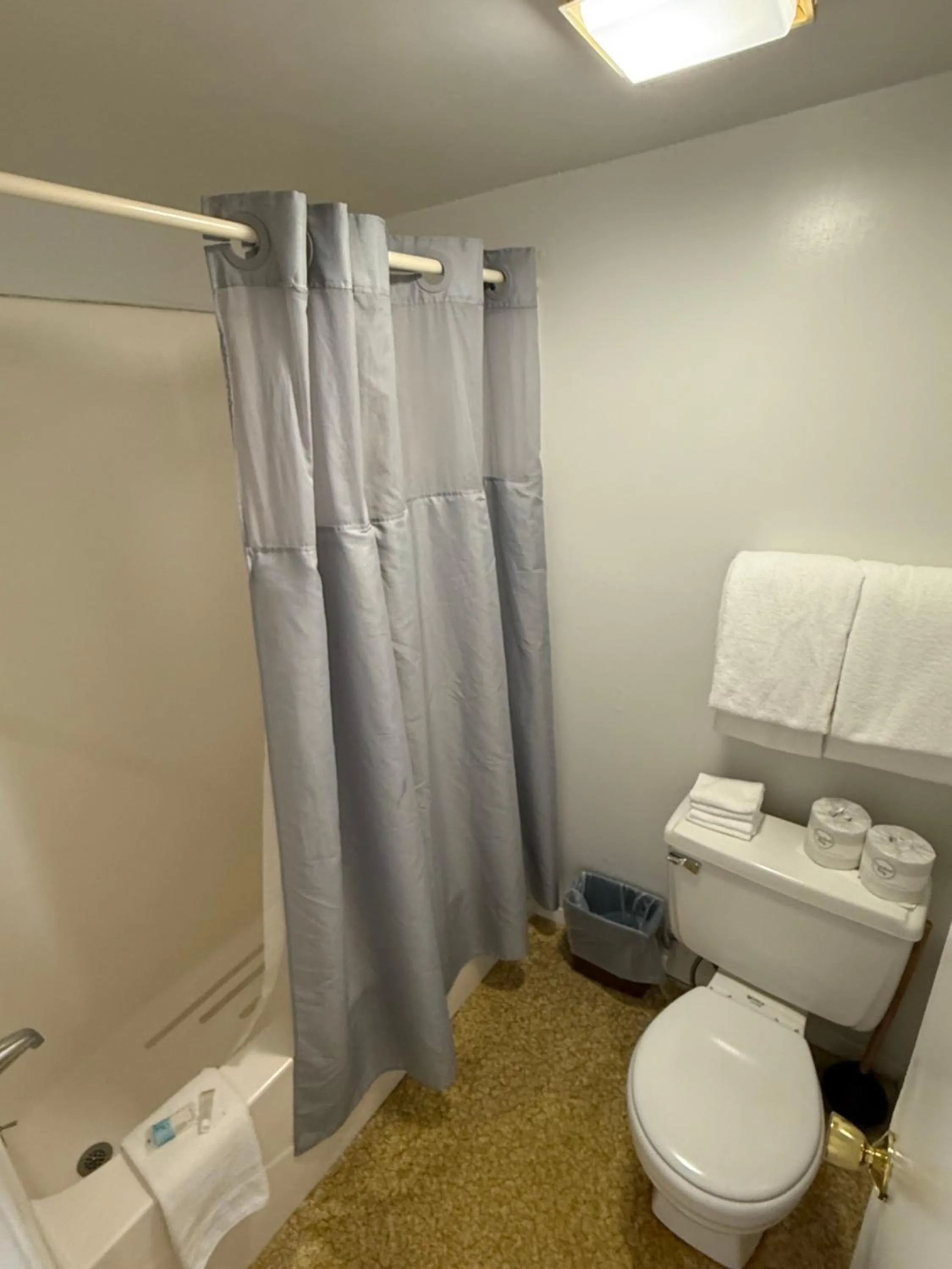 Scottish Inns Motel - Osage Beach