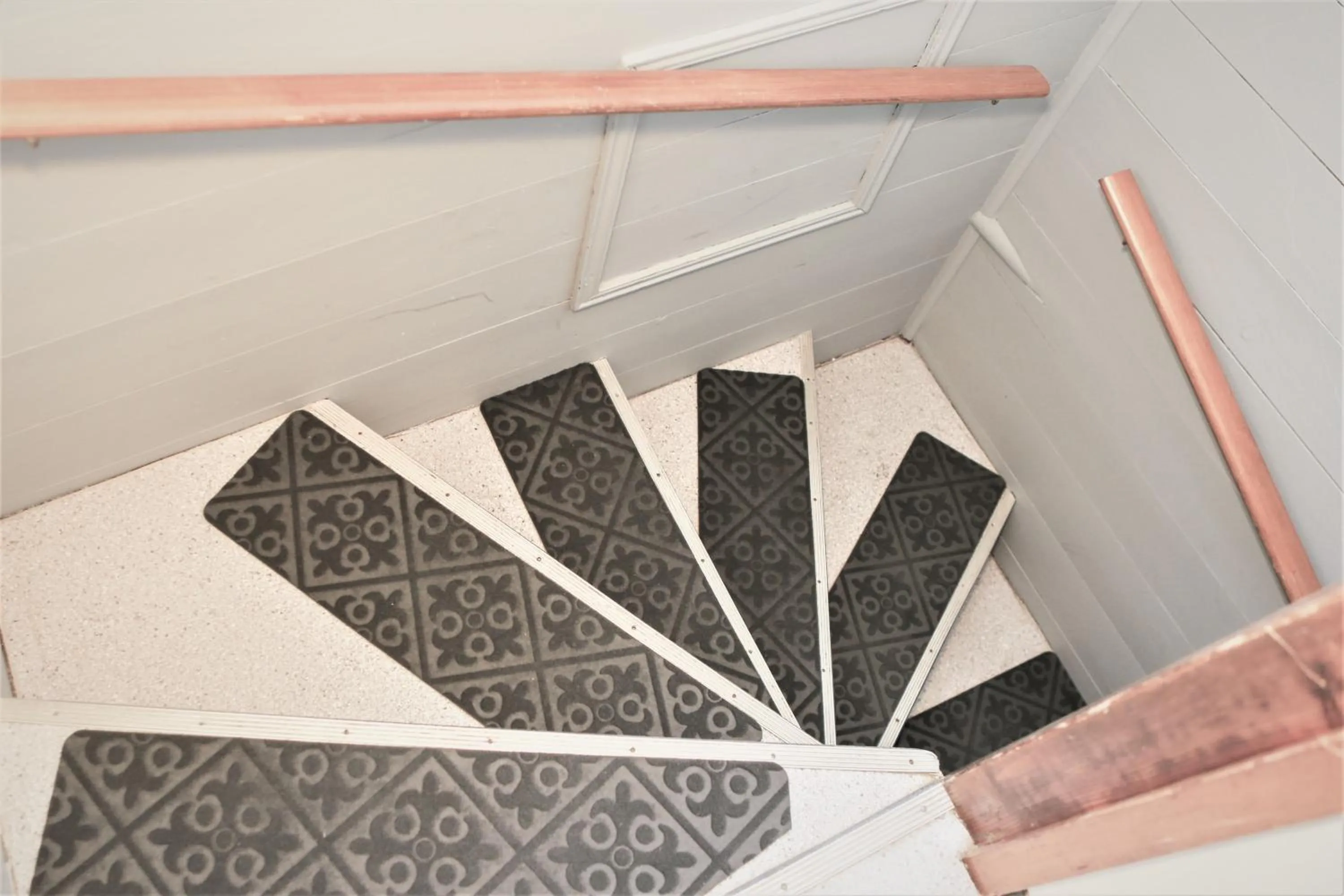 Facade/entrance in The Seagrove Suites & Guest Rooms