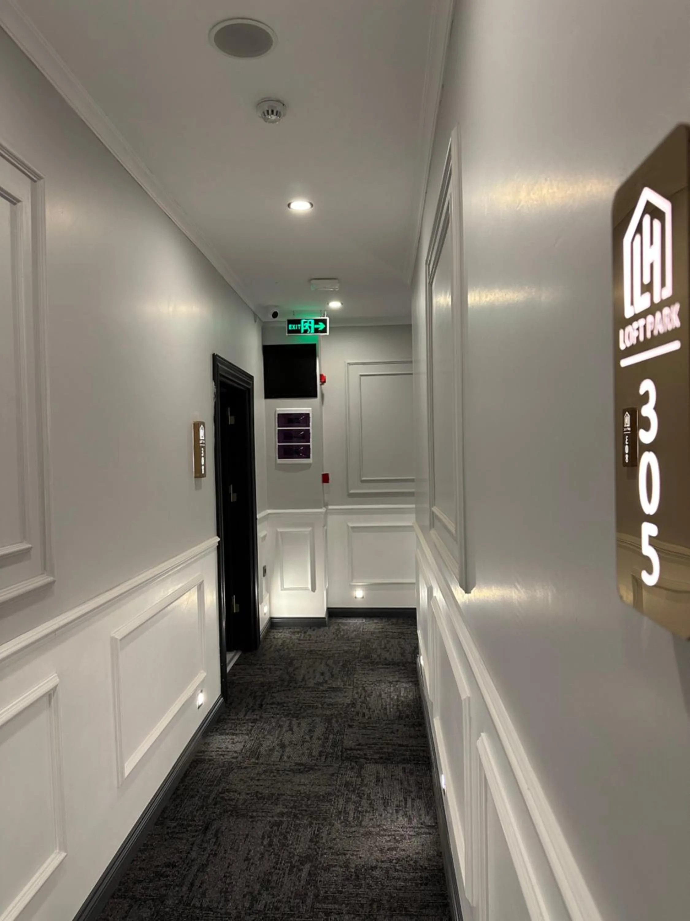 Decorative detail in Park Hotel & Private Transportation İstanbul Airport-By Loft