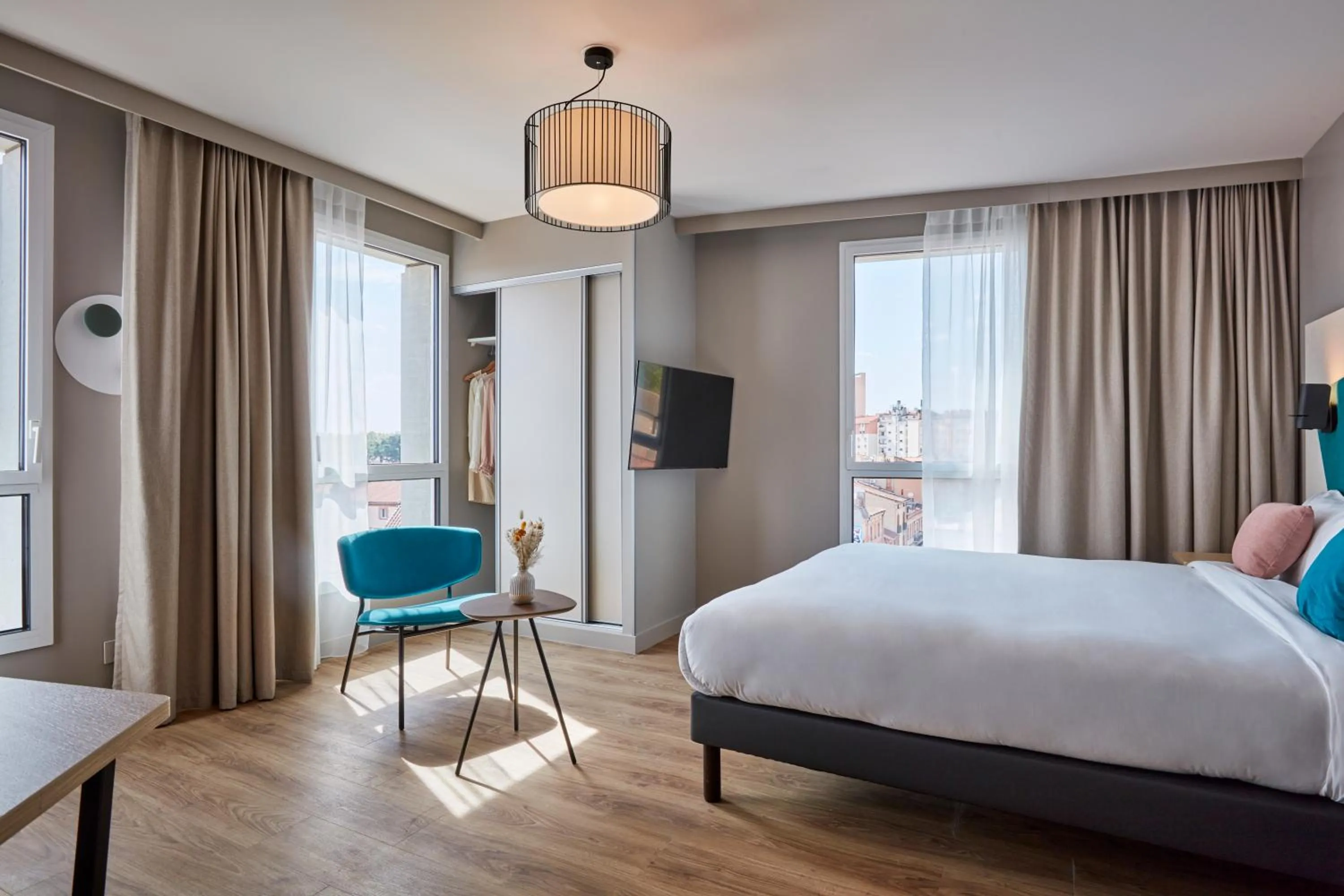 Bed in Aparthotel Adagio Original Toulouse Centre La Grave