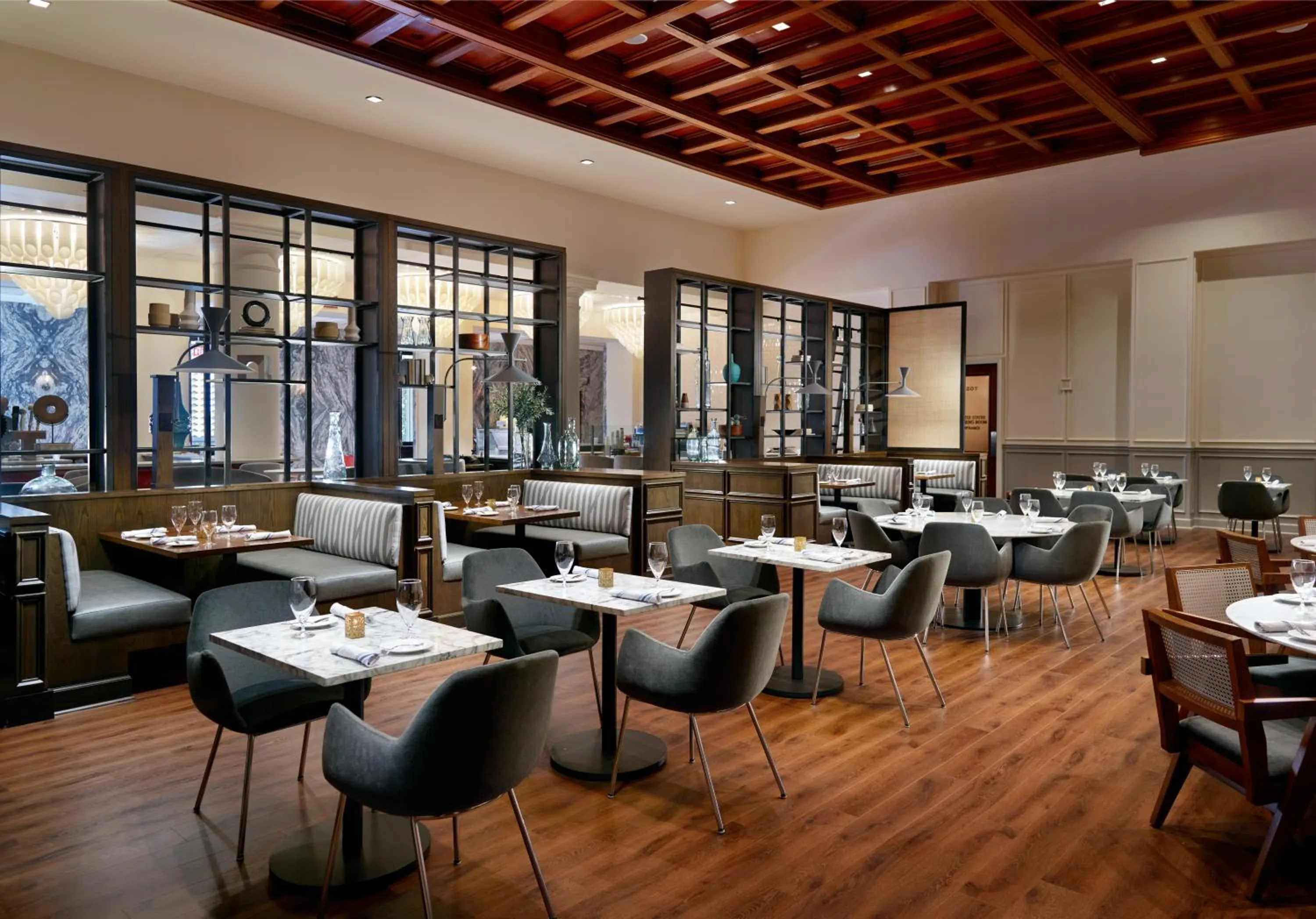 Restaurant/places to eat in Le Meridien Tampa, The Courthouse