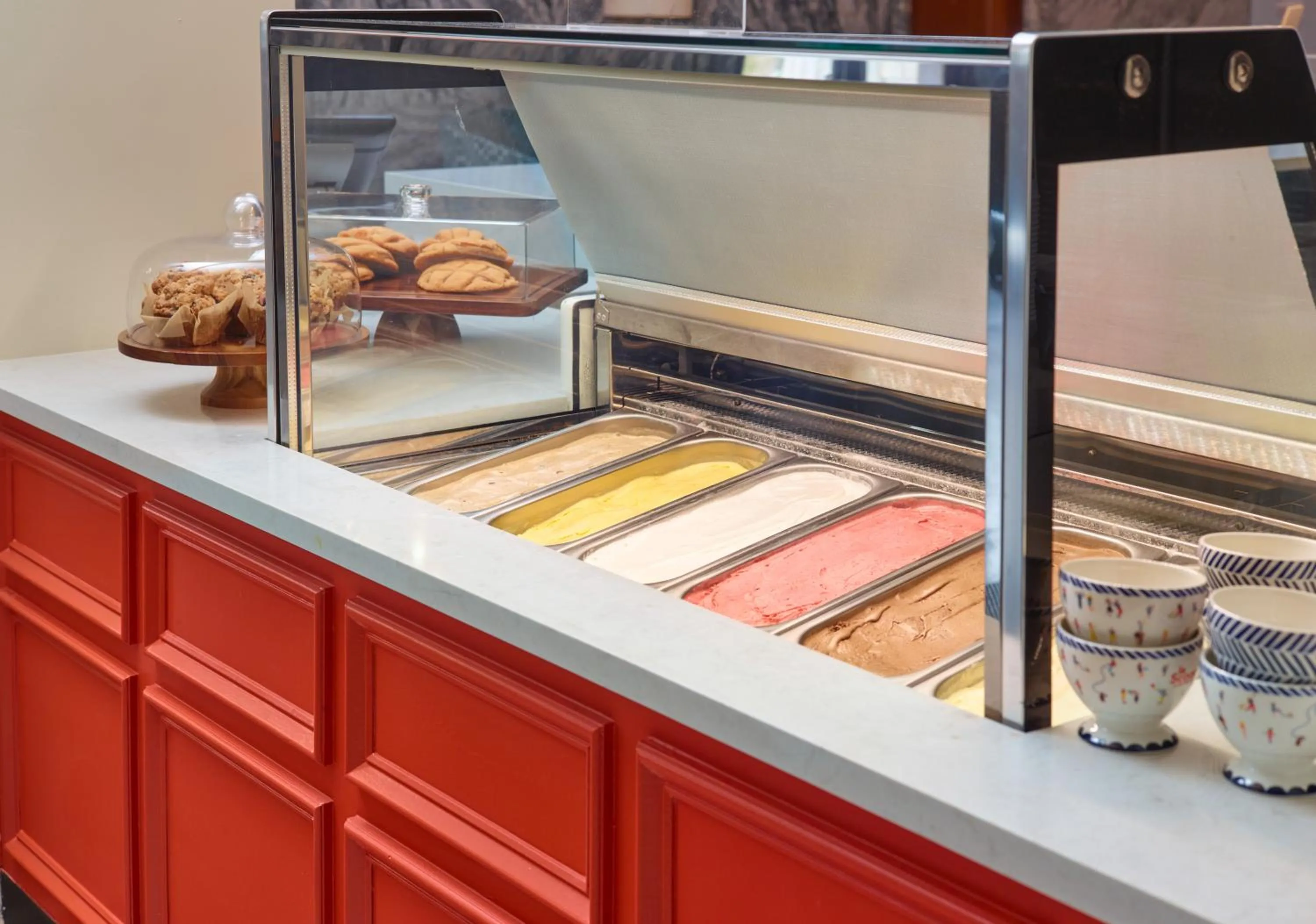 Restaurant/places to eat in Le Meridien Tampa, The Courthouse