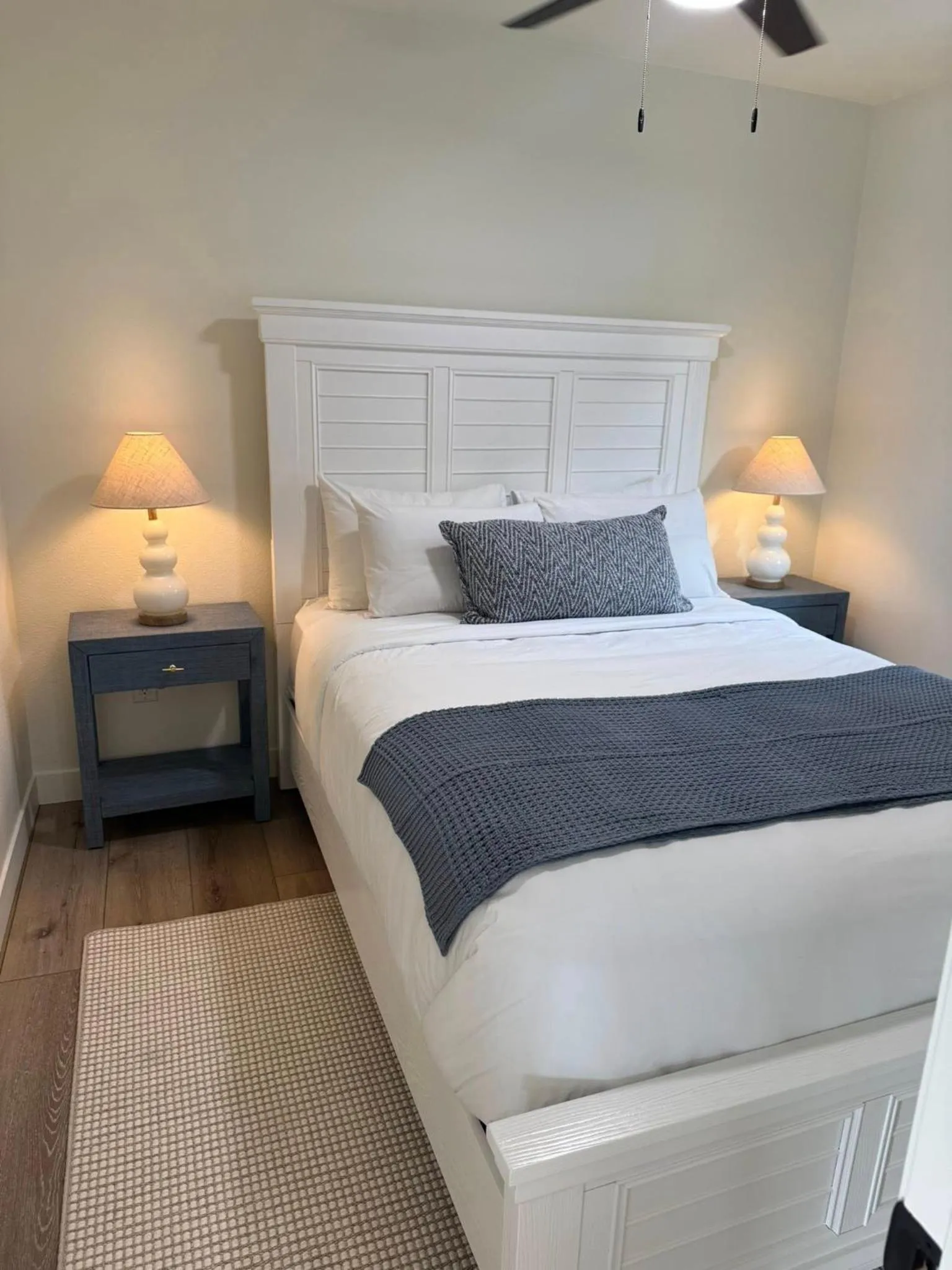 Bed in Sunset Beach Resort