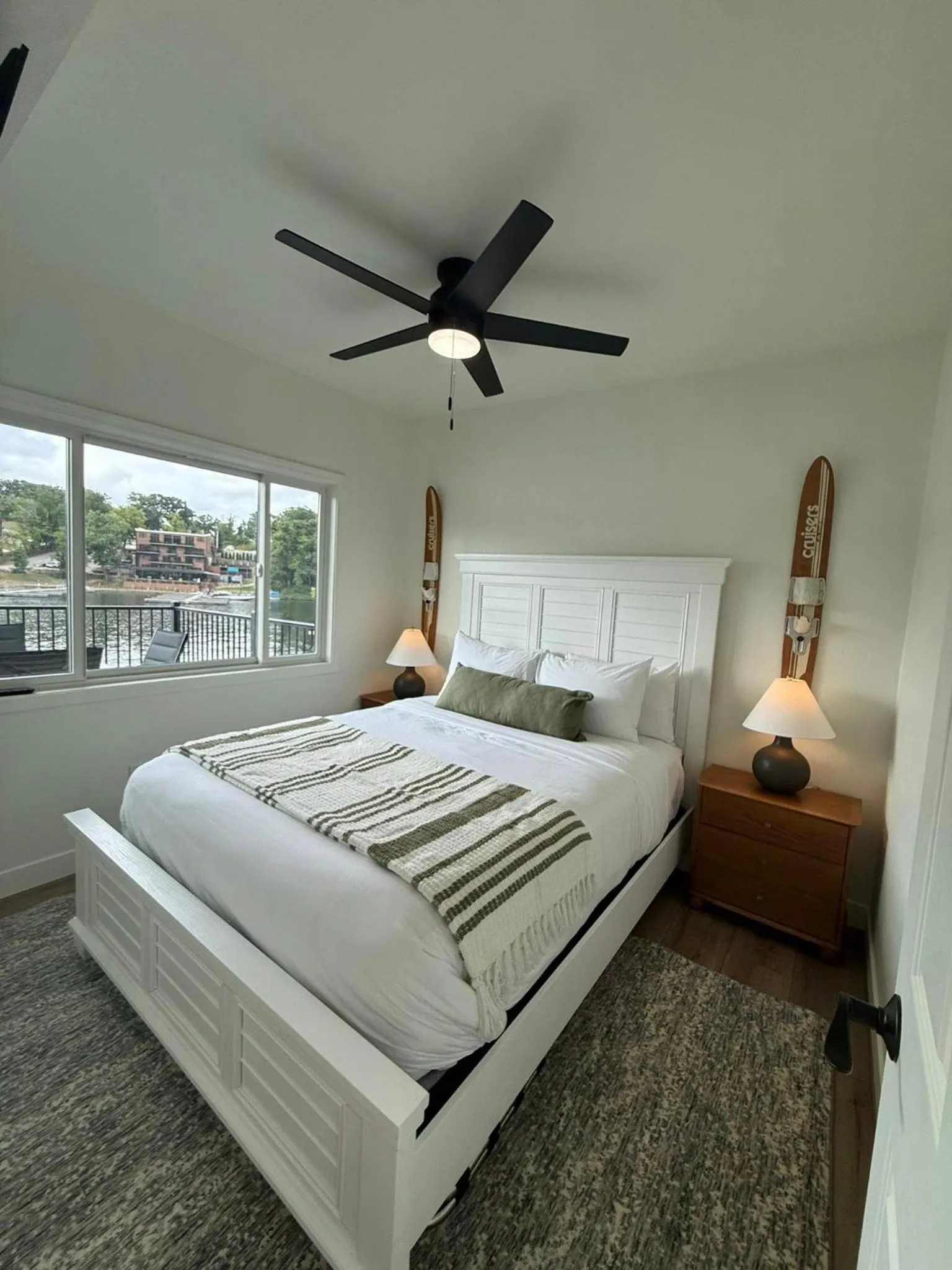 Bed in Sunset Beach Resort