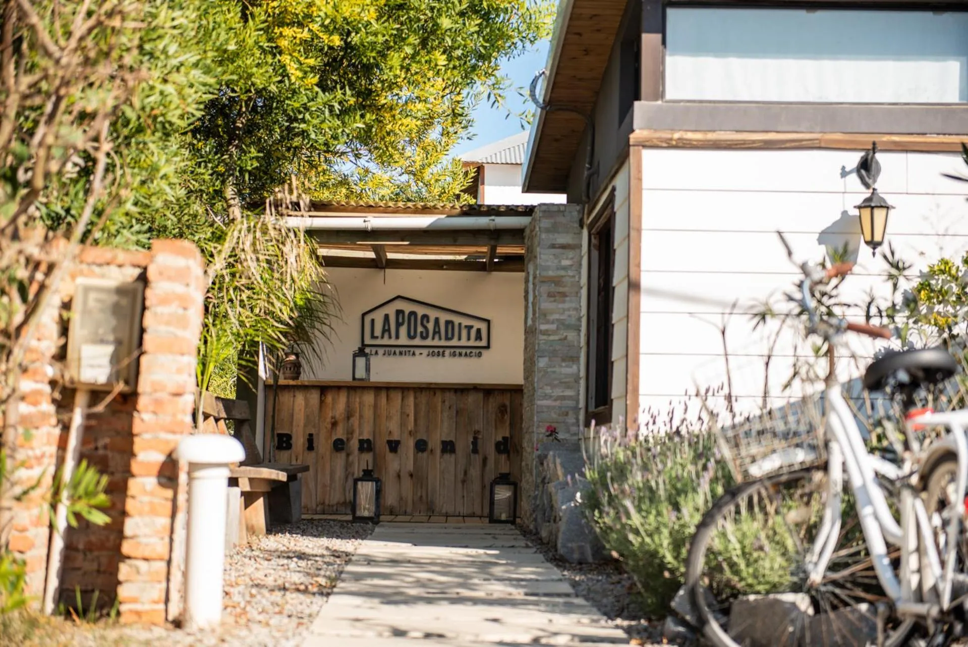 Facade/entrance in La Posadita