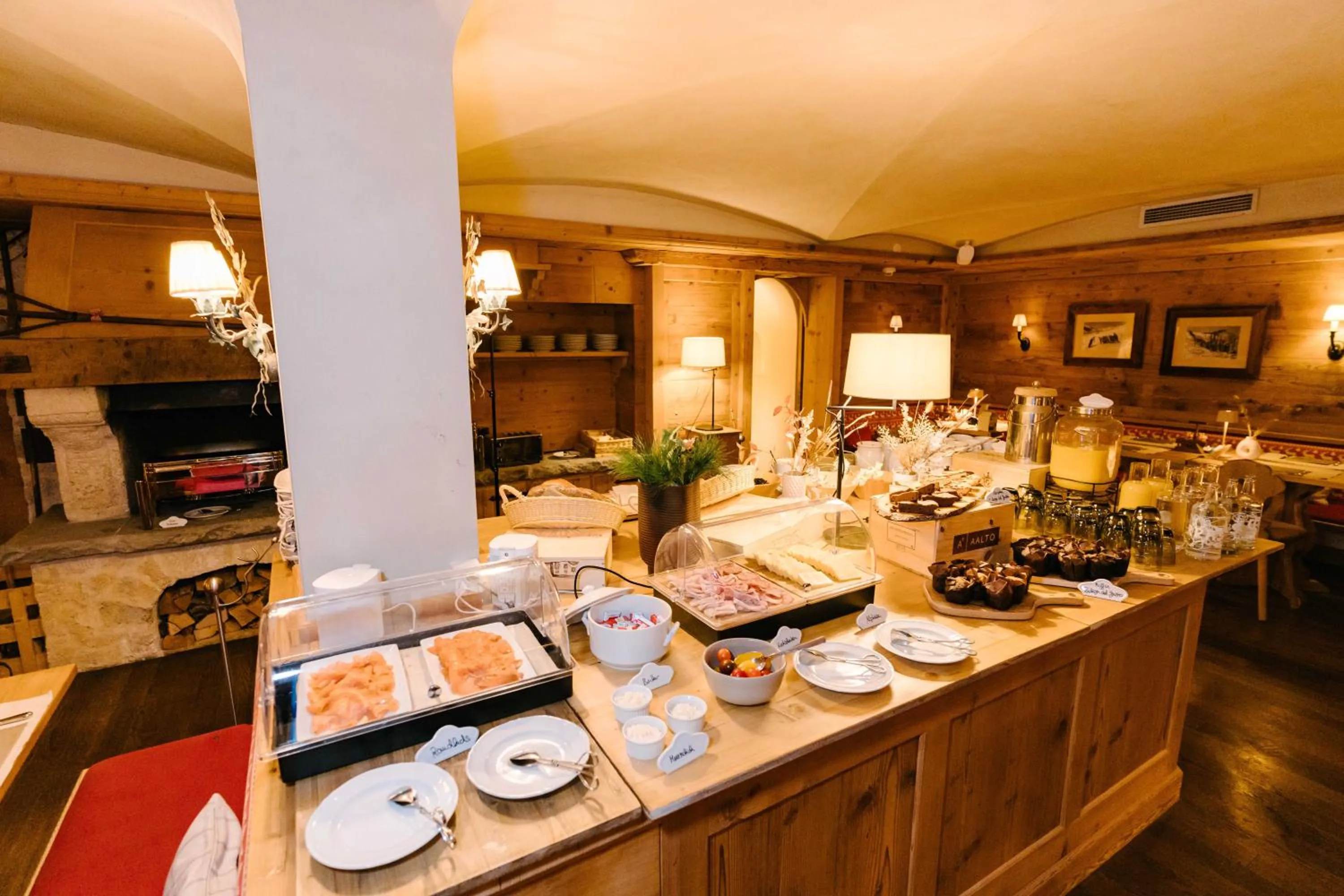 Buffet breakfast in Seven Alpina Boutique Hotel