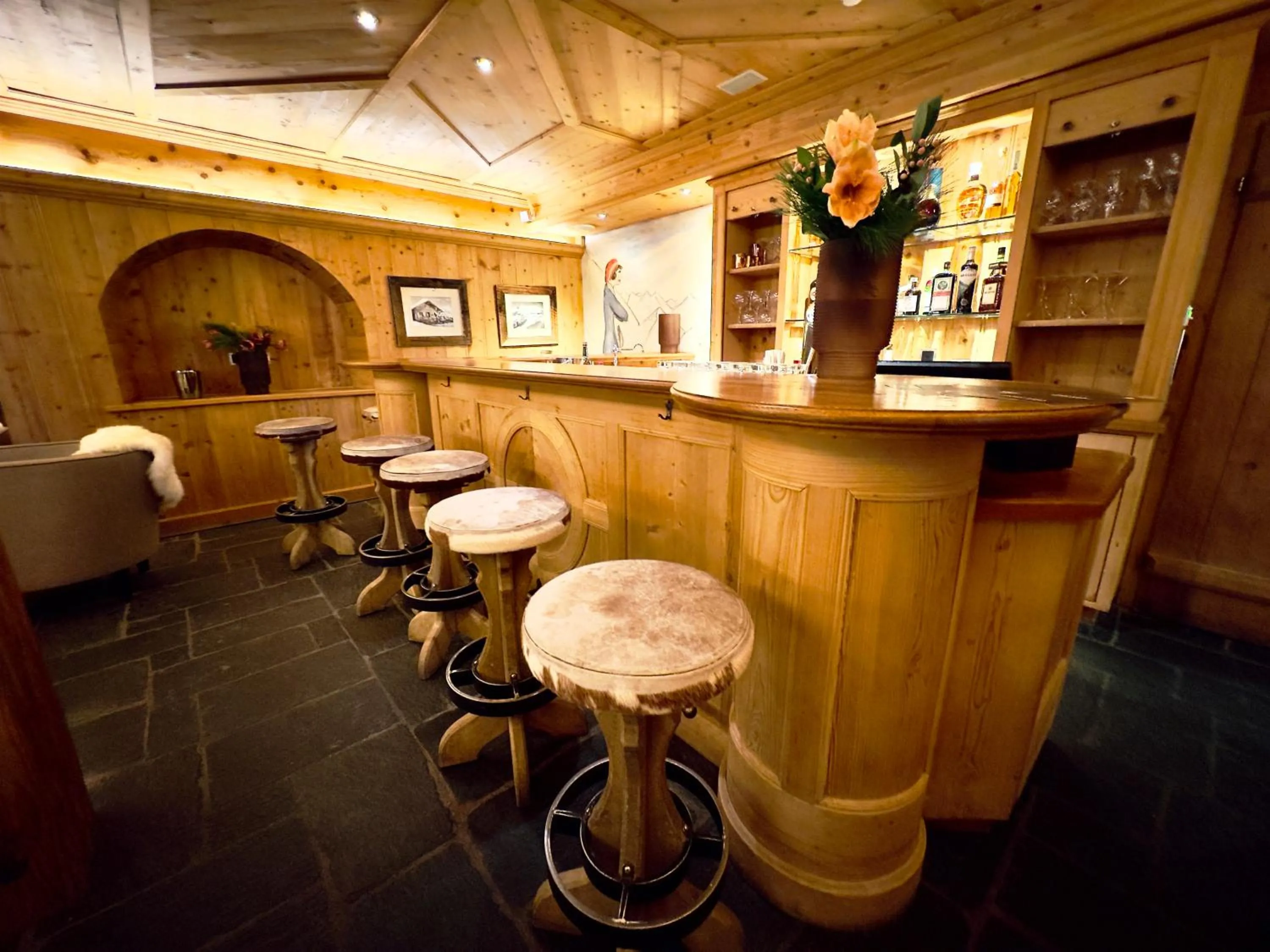 Lounge or bar in Seven Alpina Boutique Hotel