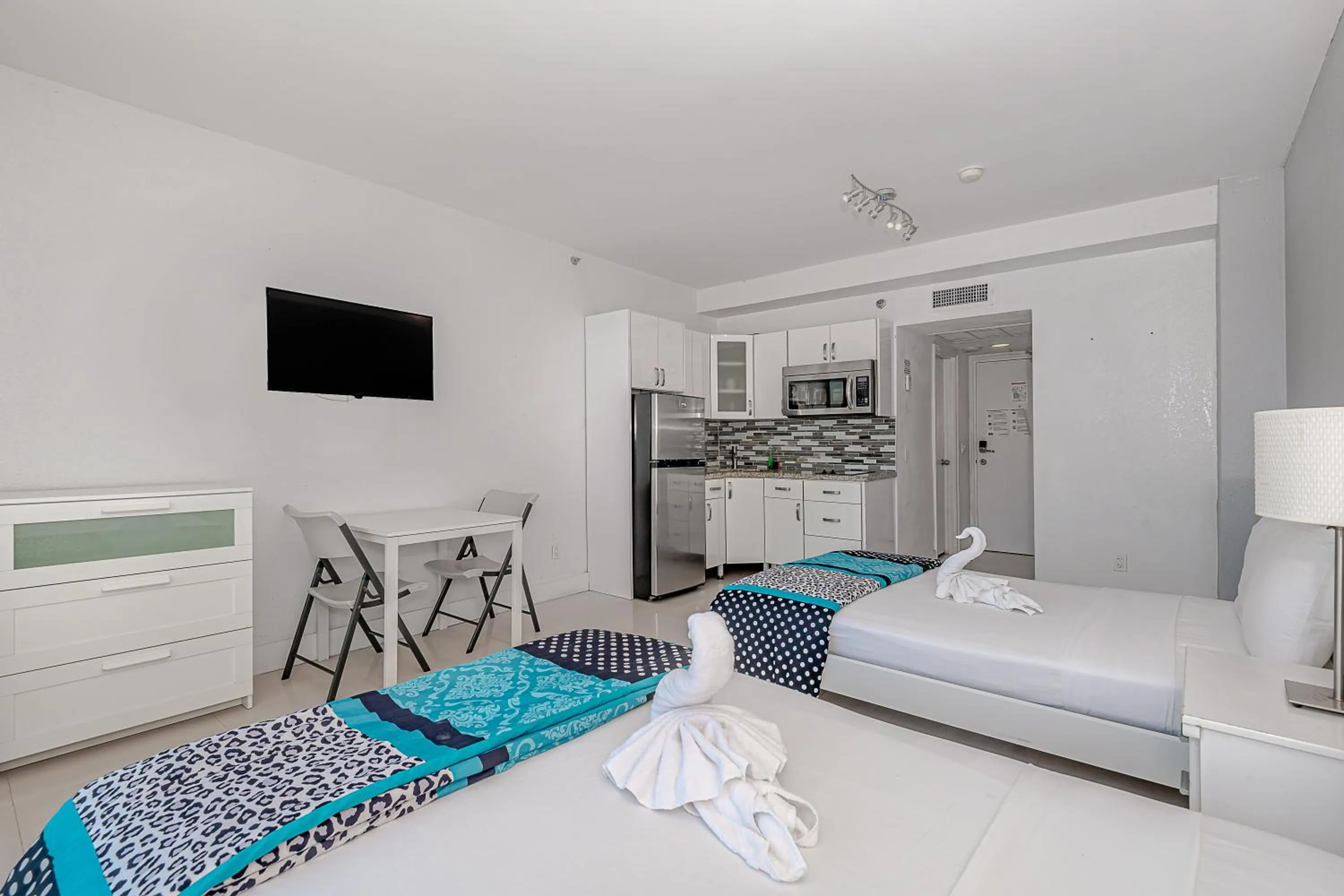 Bed in Beach Front Studio Miami Beach