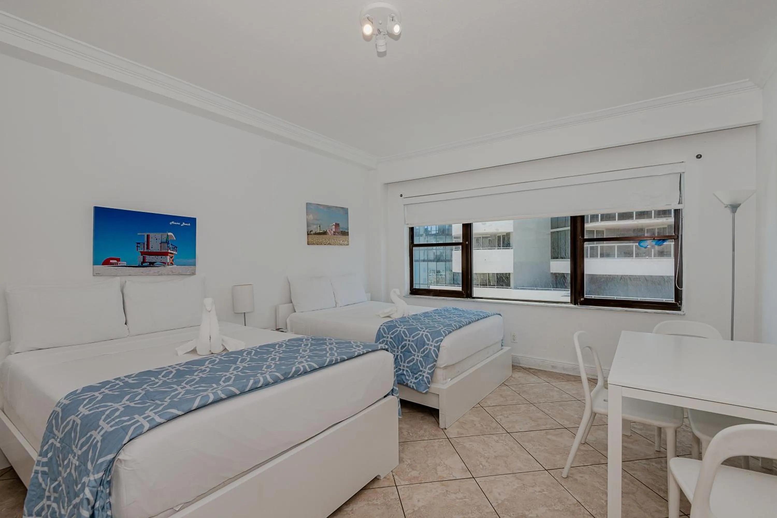 Bed in Beach Front Studio Miami Beach