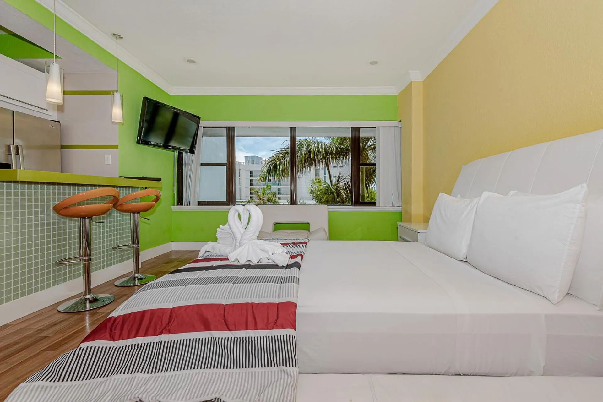 Bed in Beach Front Studio Miami Beach