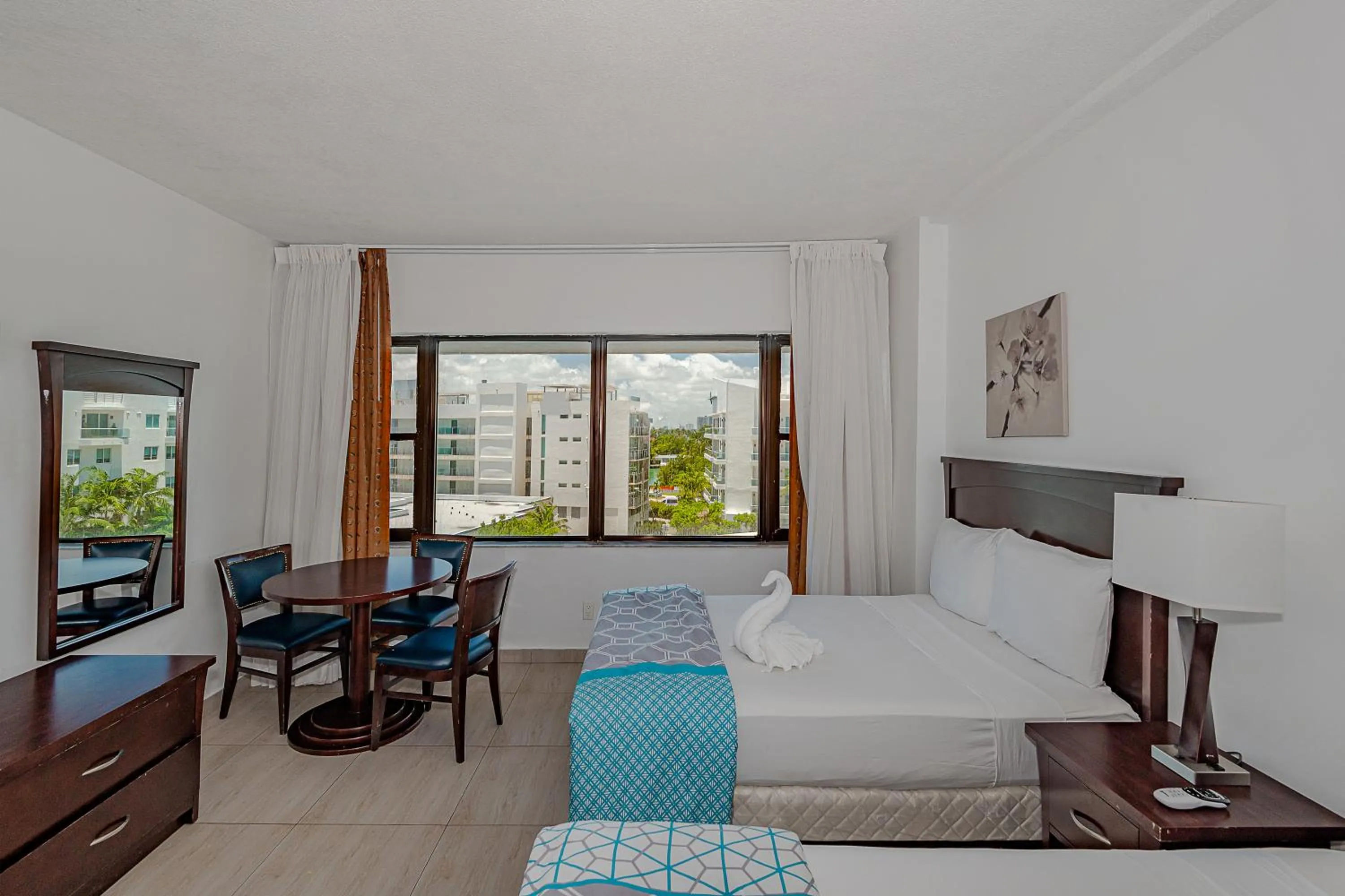 Bed in Beach Front Studio Miami Beach