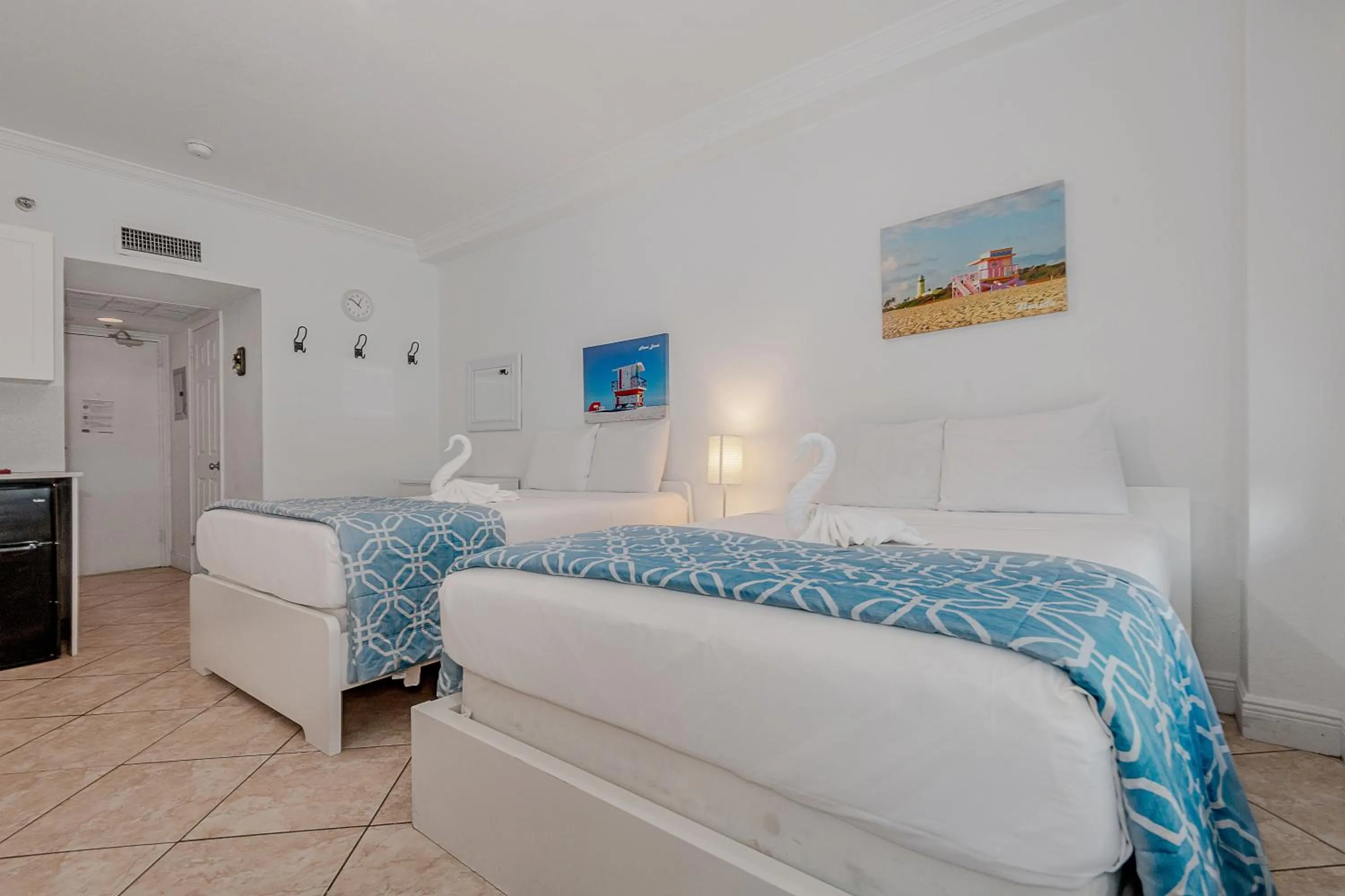 Bed in Beach Front Studio Miami Beach