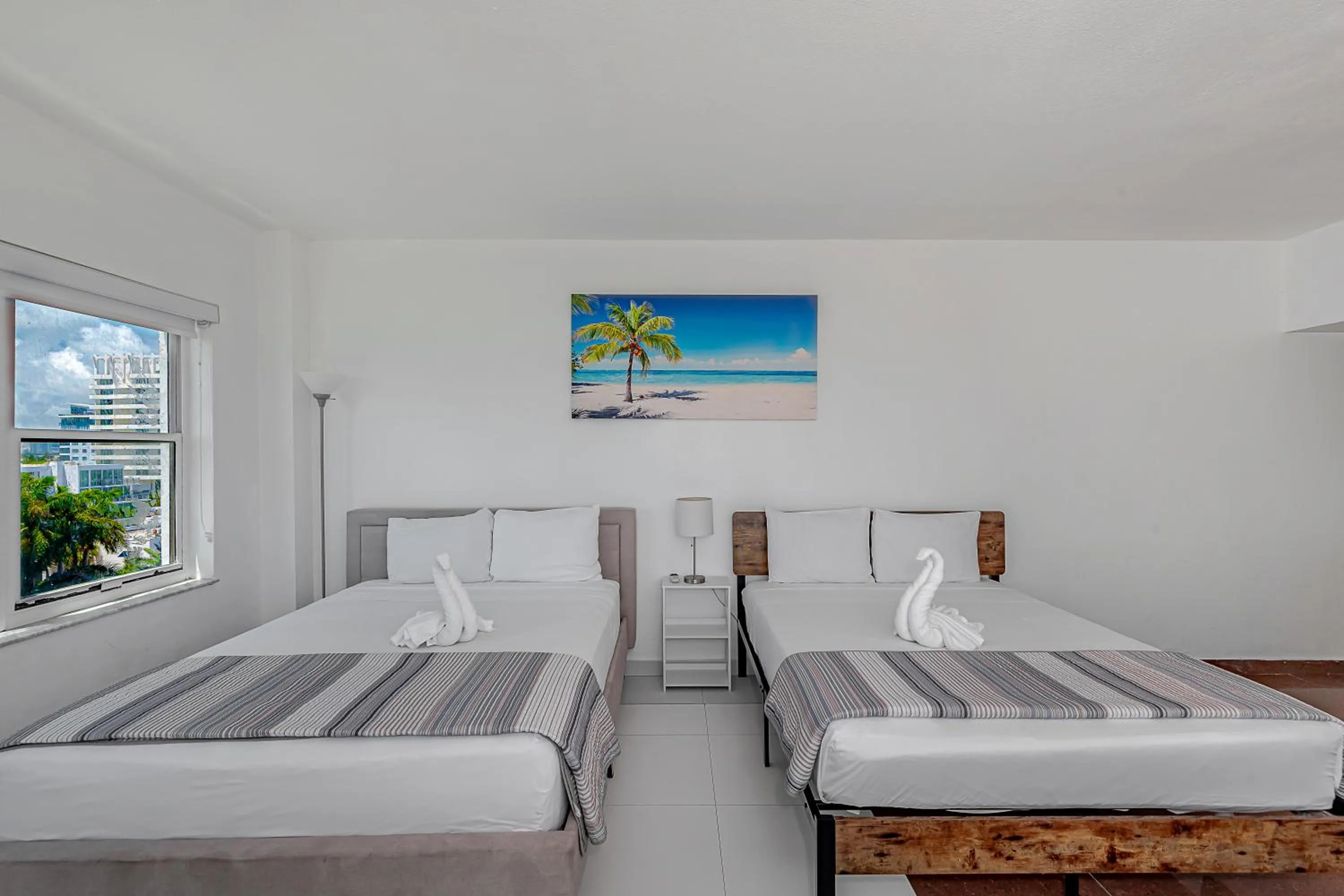 Bed in Beach Front Studio Miami Beach