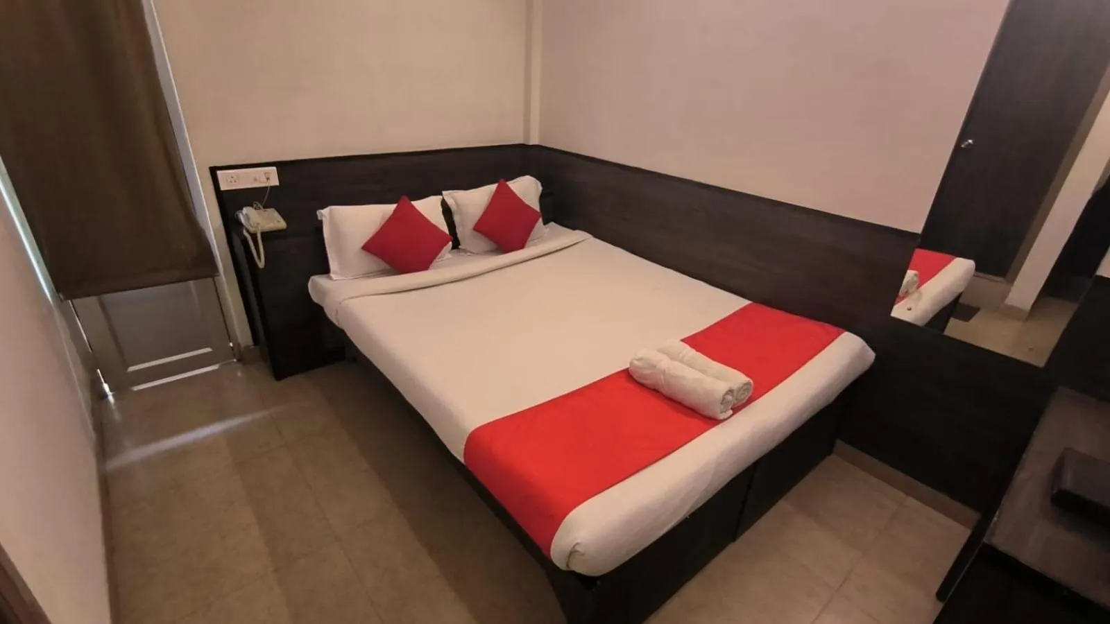 Bed in HOTEL INDIANA