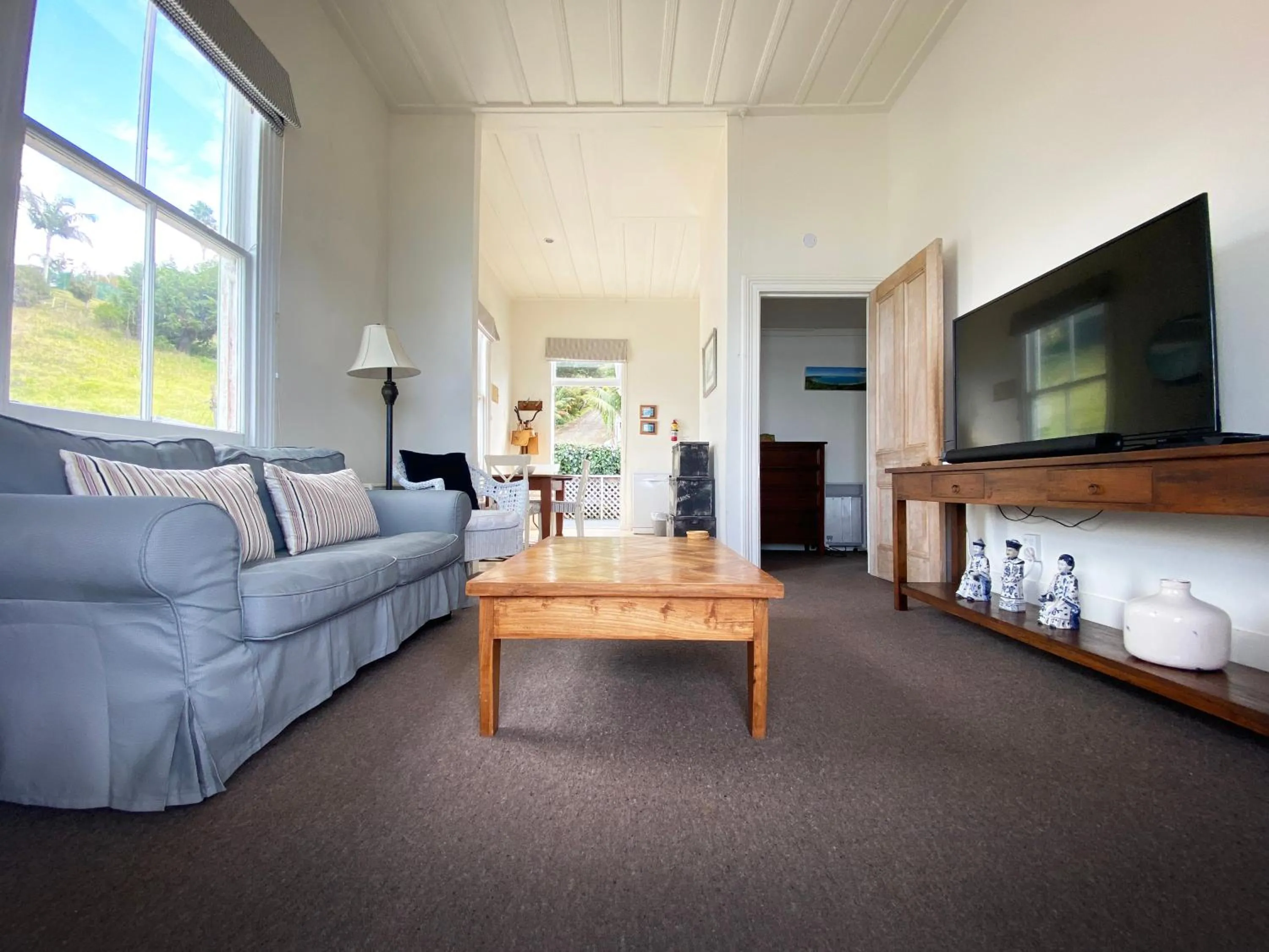 TV and multimedia in Mangonui Waterfront Apartments
