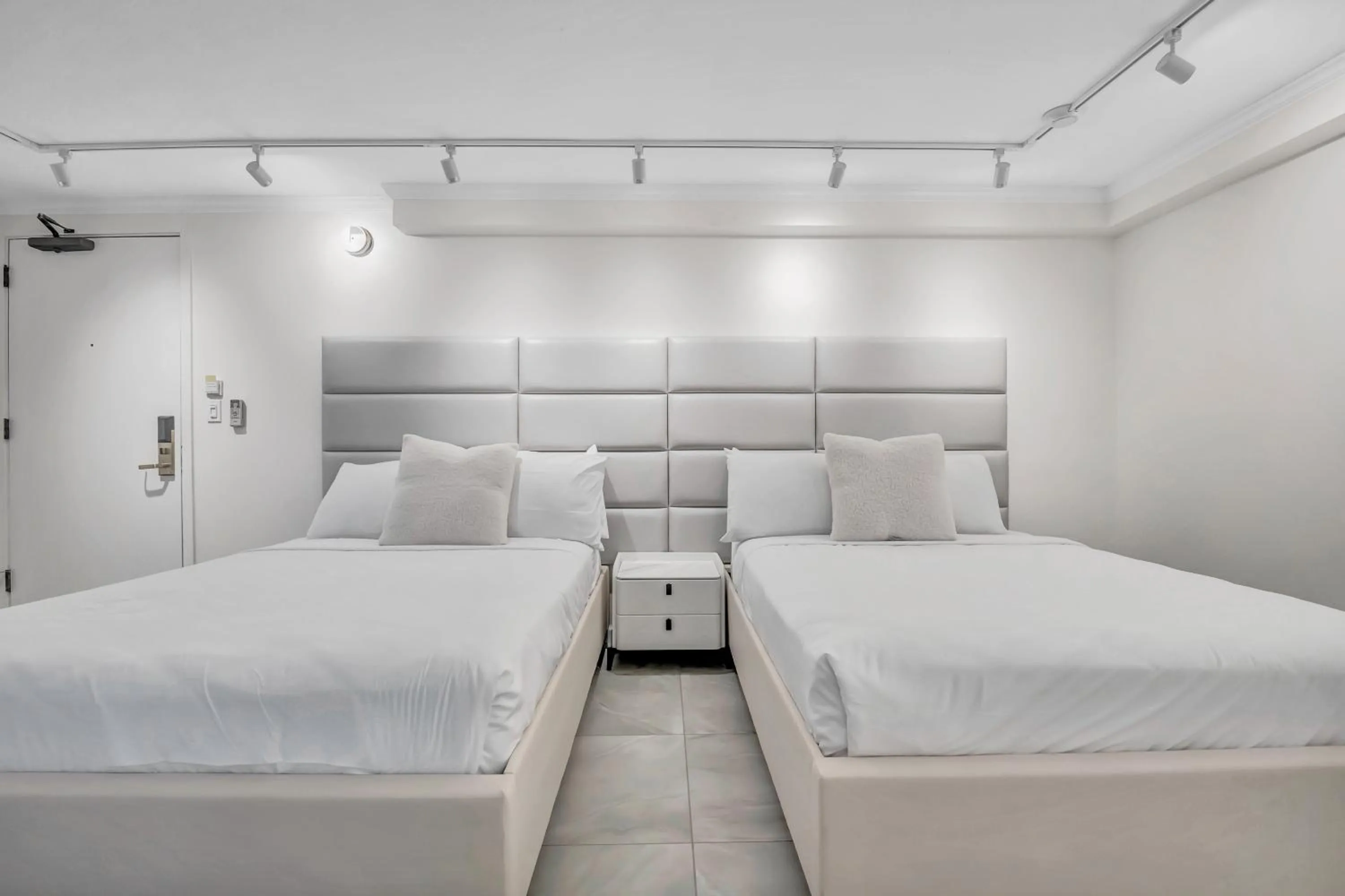 Bedroom in Spacious Design Studio 3 mins from the beach