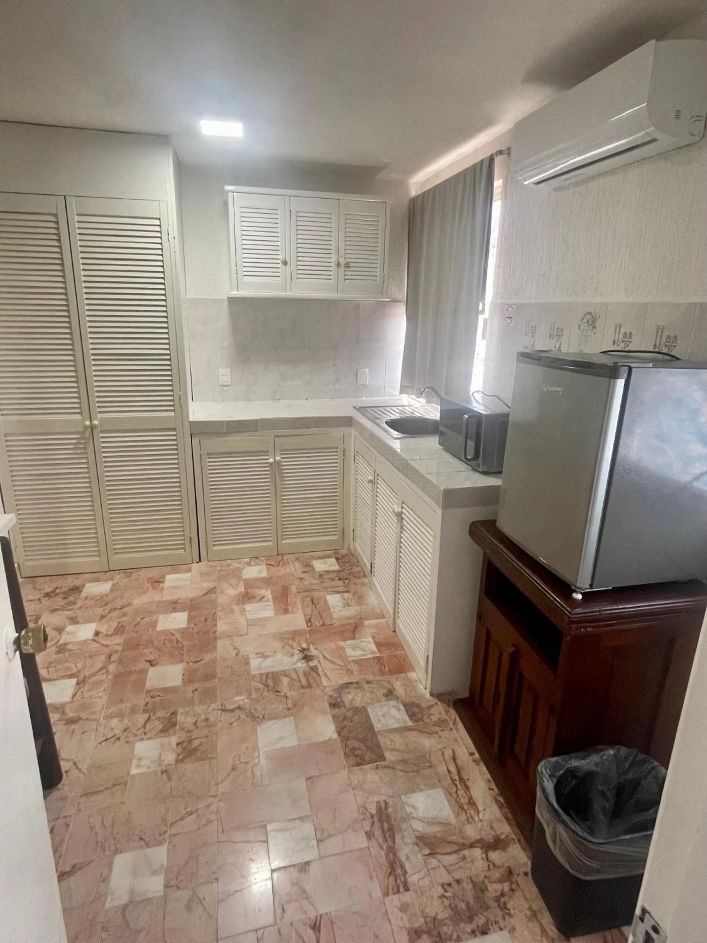 Kitchen or kitchenette in Hotel Farallon Inn Cancún