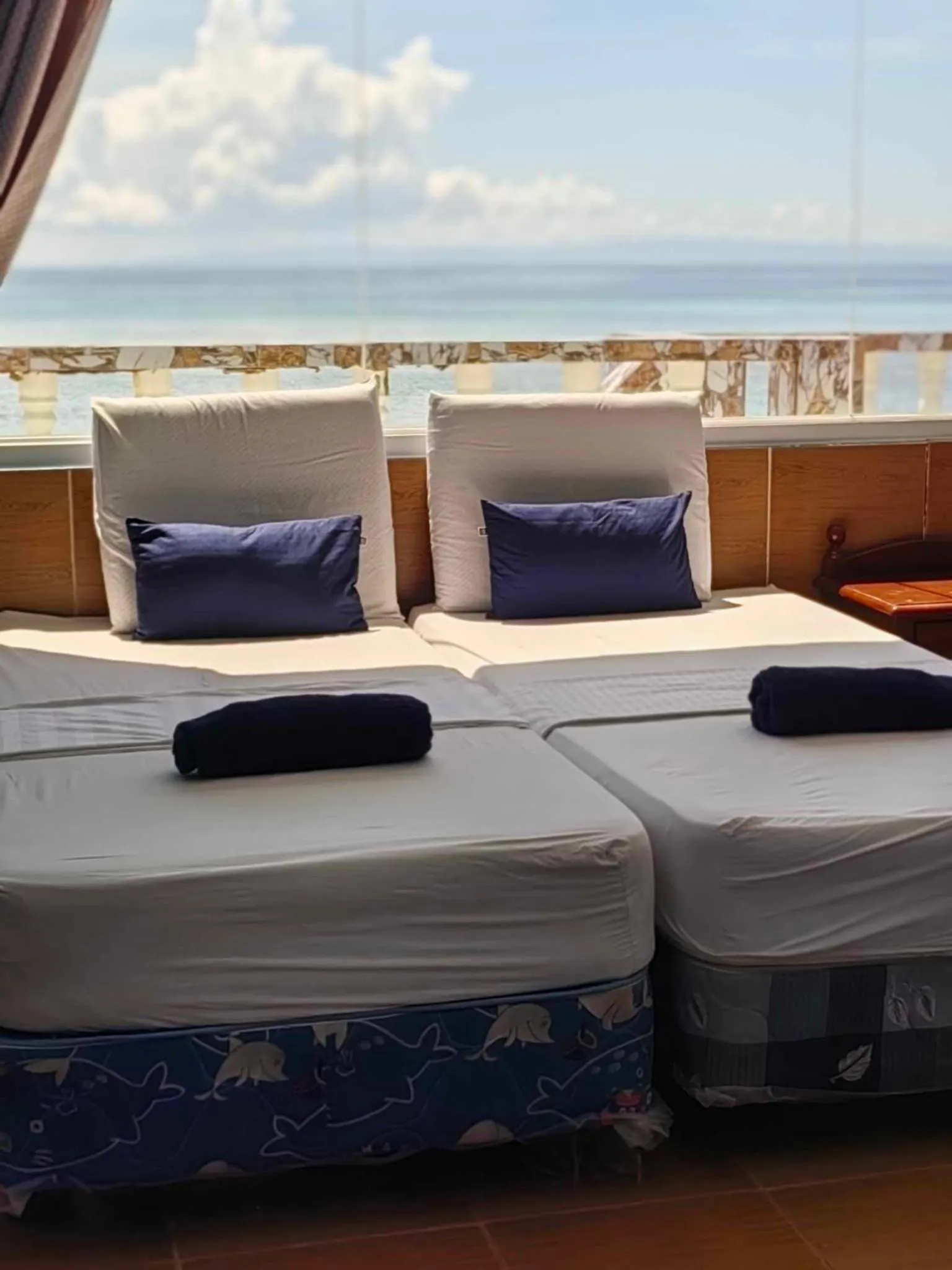 Photo of the whole room, Bed in Germaroze