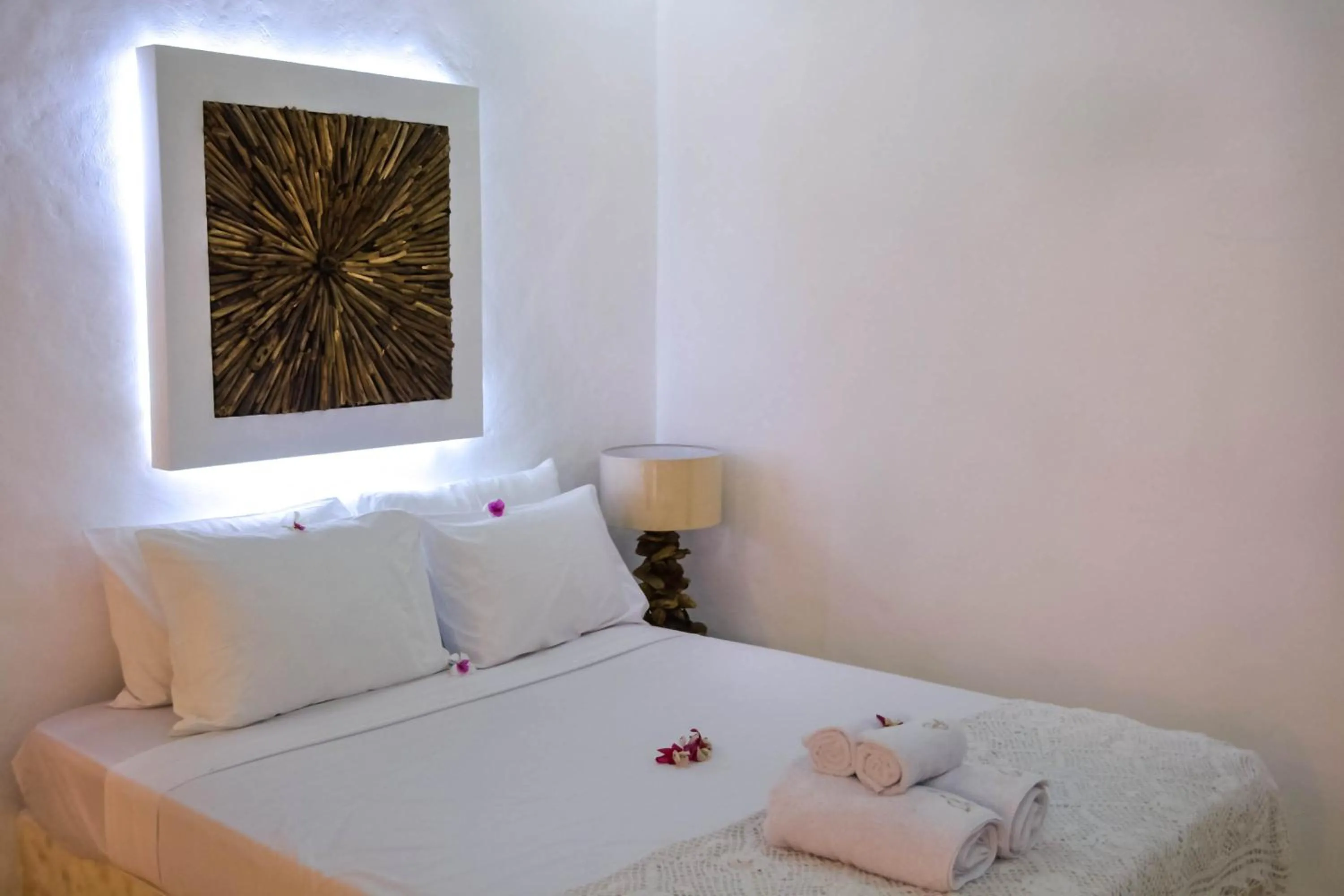 Bedroom, Bed in Sal Secret Spot