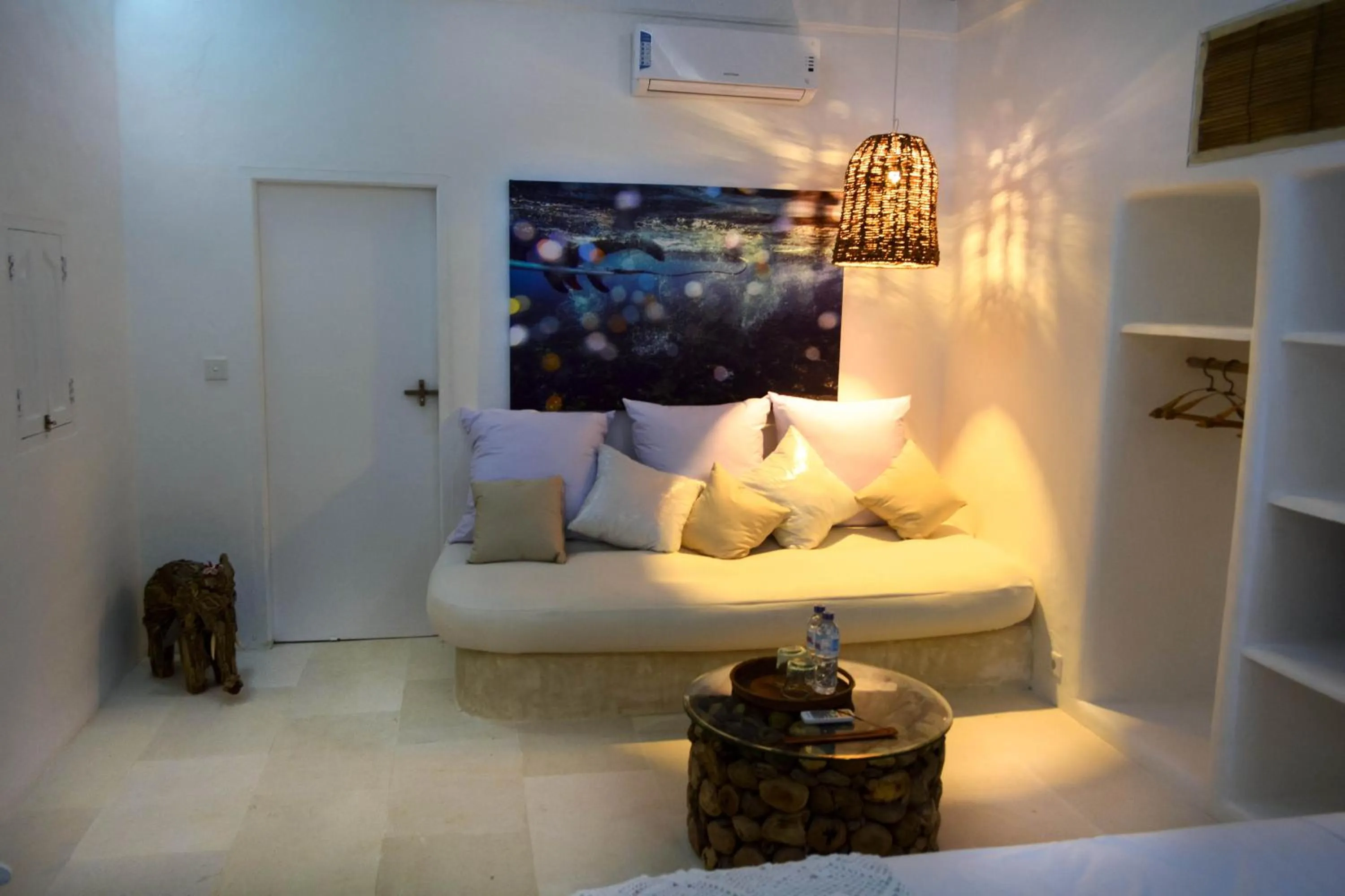 Seating area in Sal Secret Spot