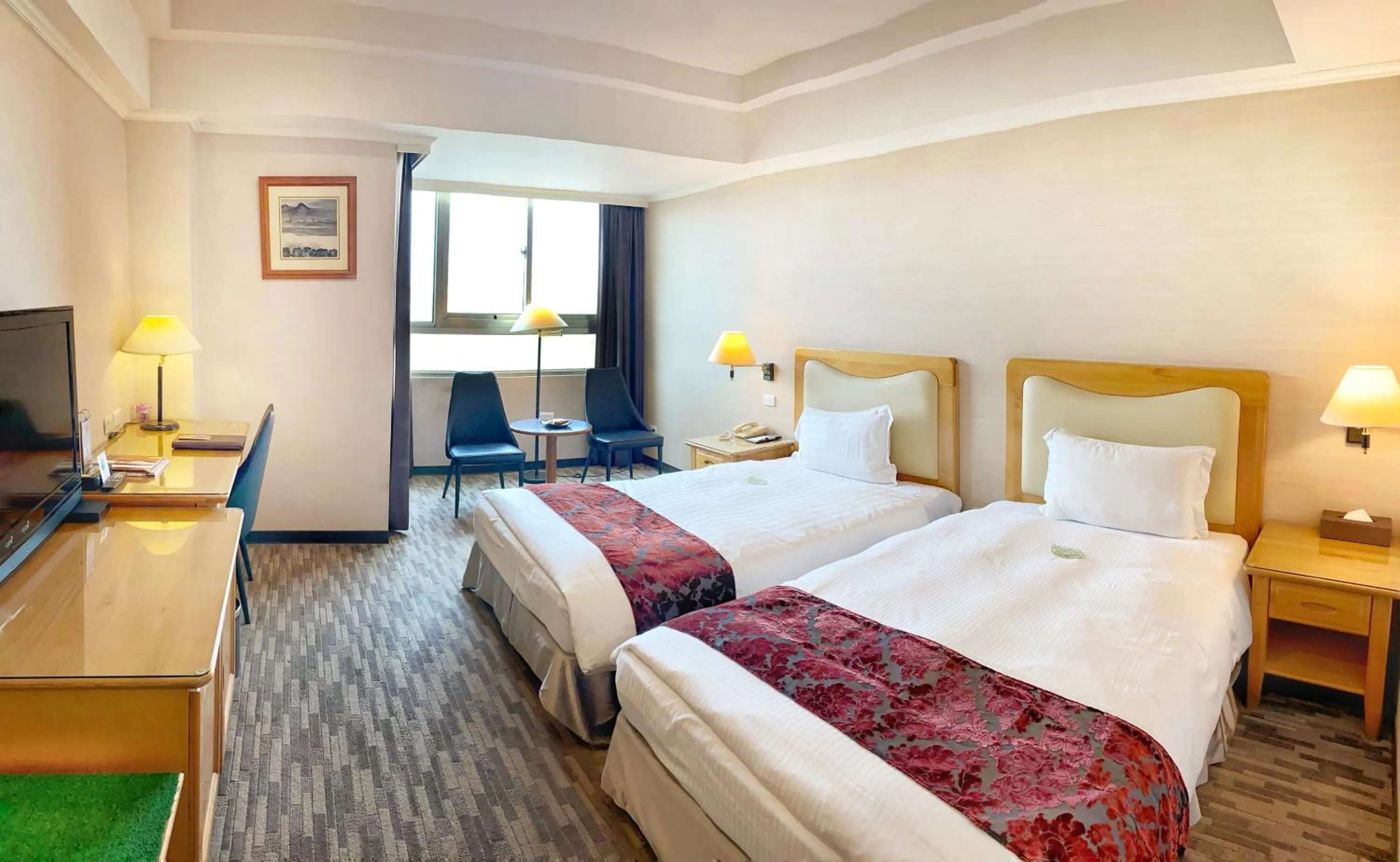 Photo of the whole room, Bed in Maison de Chine Chao Yin Building