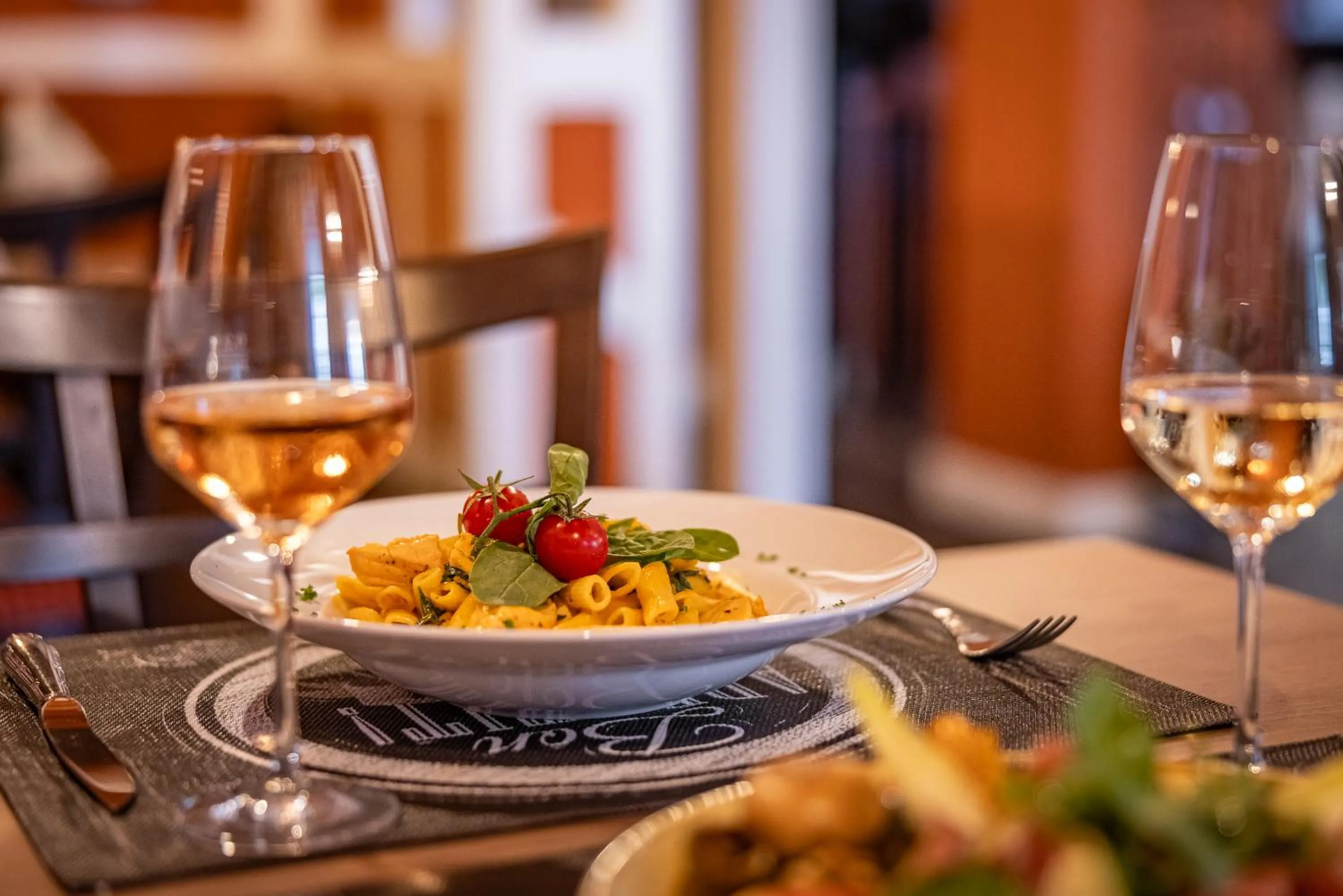 Restaurant/places to eat in Carat Apartments Grömitz