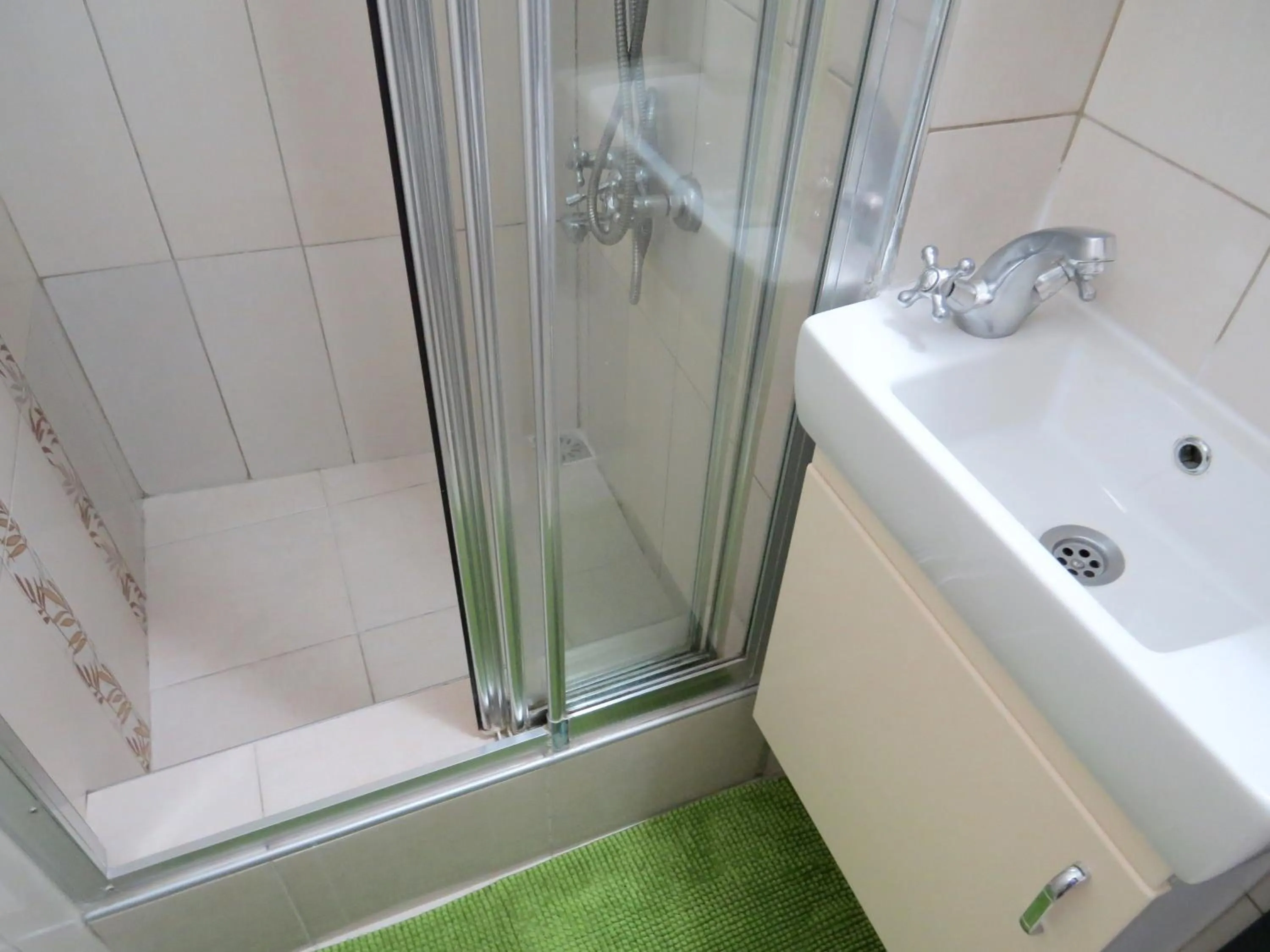 Bathroom in Istanberry - Berry Life Apartments