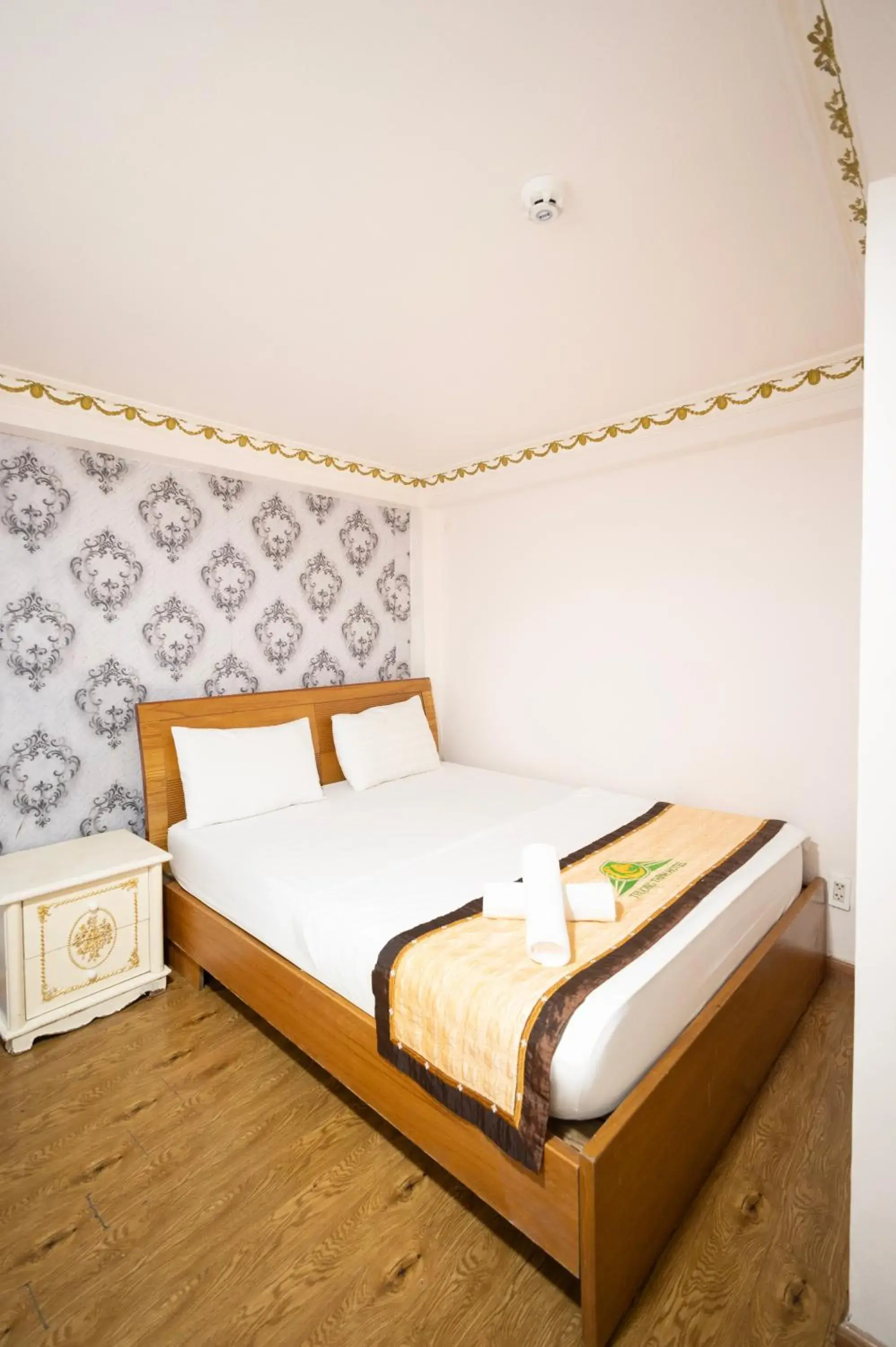 Double Room with Private Bathroom in CROWNE BUI VIEN Hotel Double Room with Private Bathroom in CROWNE BUI VIEN Hotel