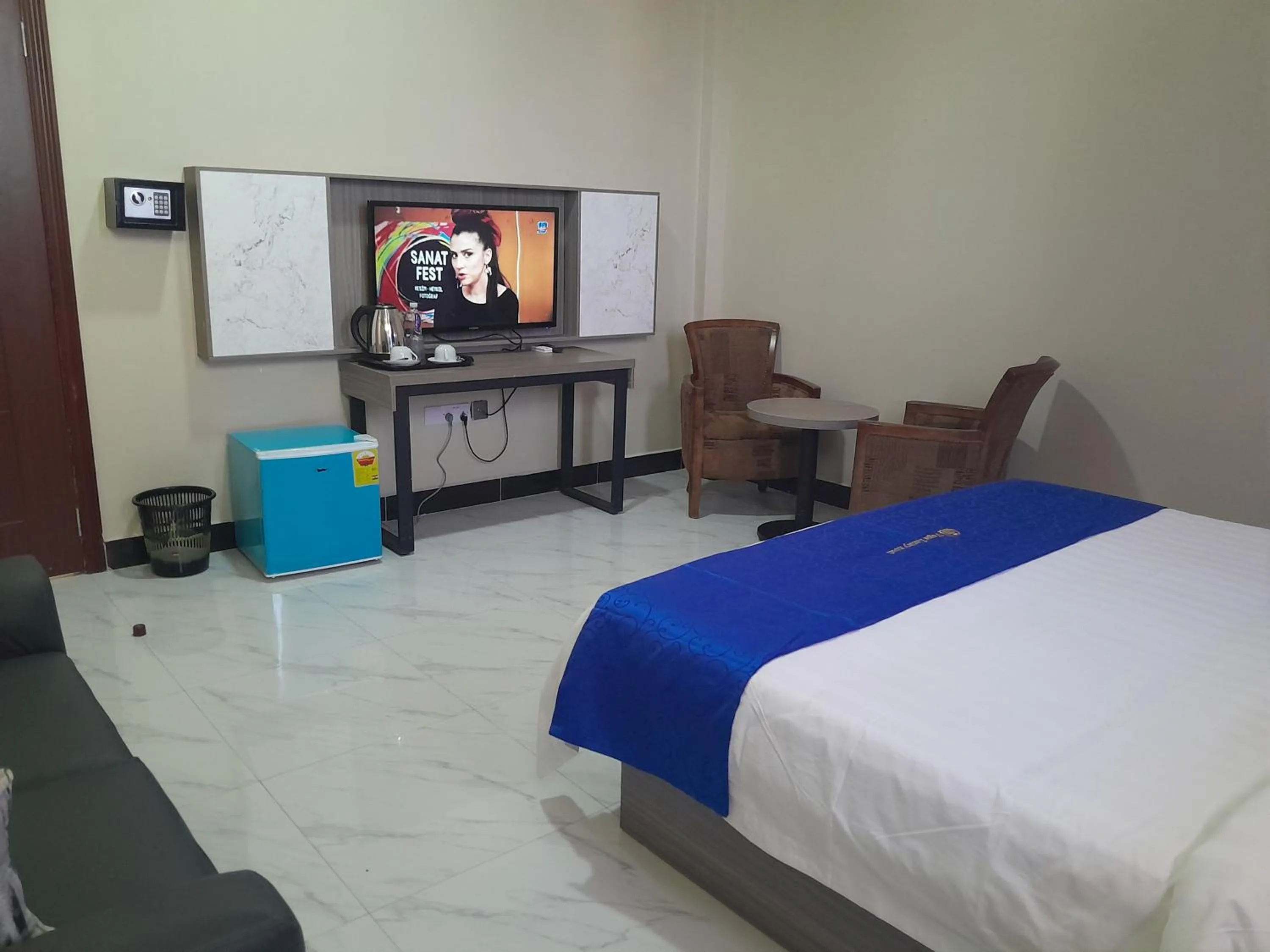 Bed in VEGAS LUXURY HOTEL