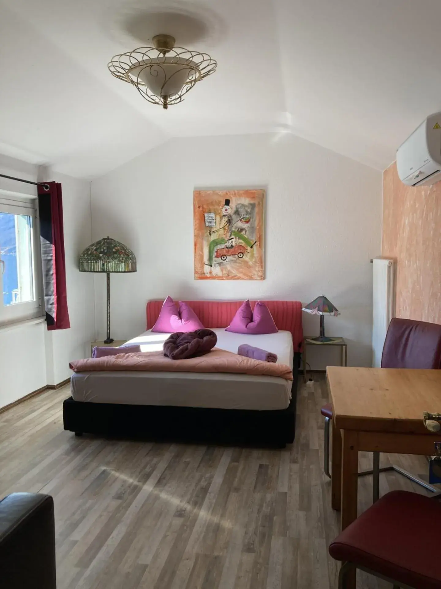 Double Room with Lake View in BnB122 bed&breakfast Double Room with Lake View in BnB122 bed&breakfast