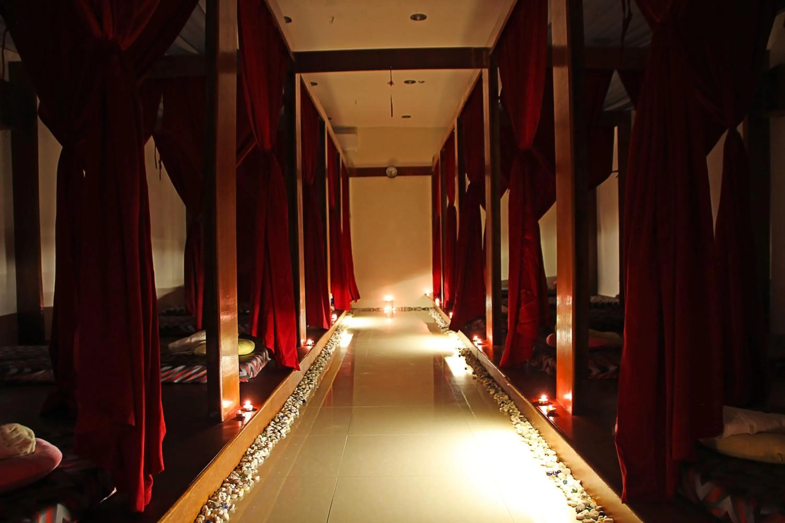 Massage in Palawan Uno Hotel