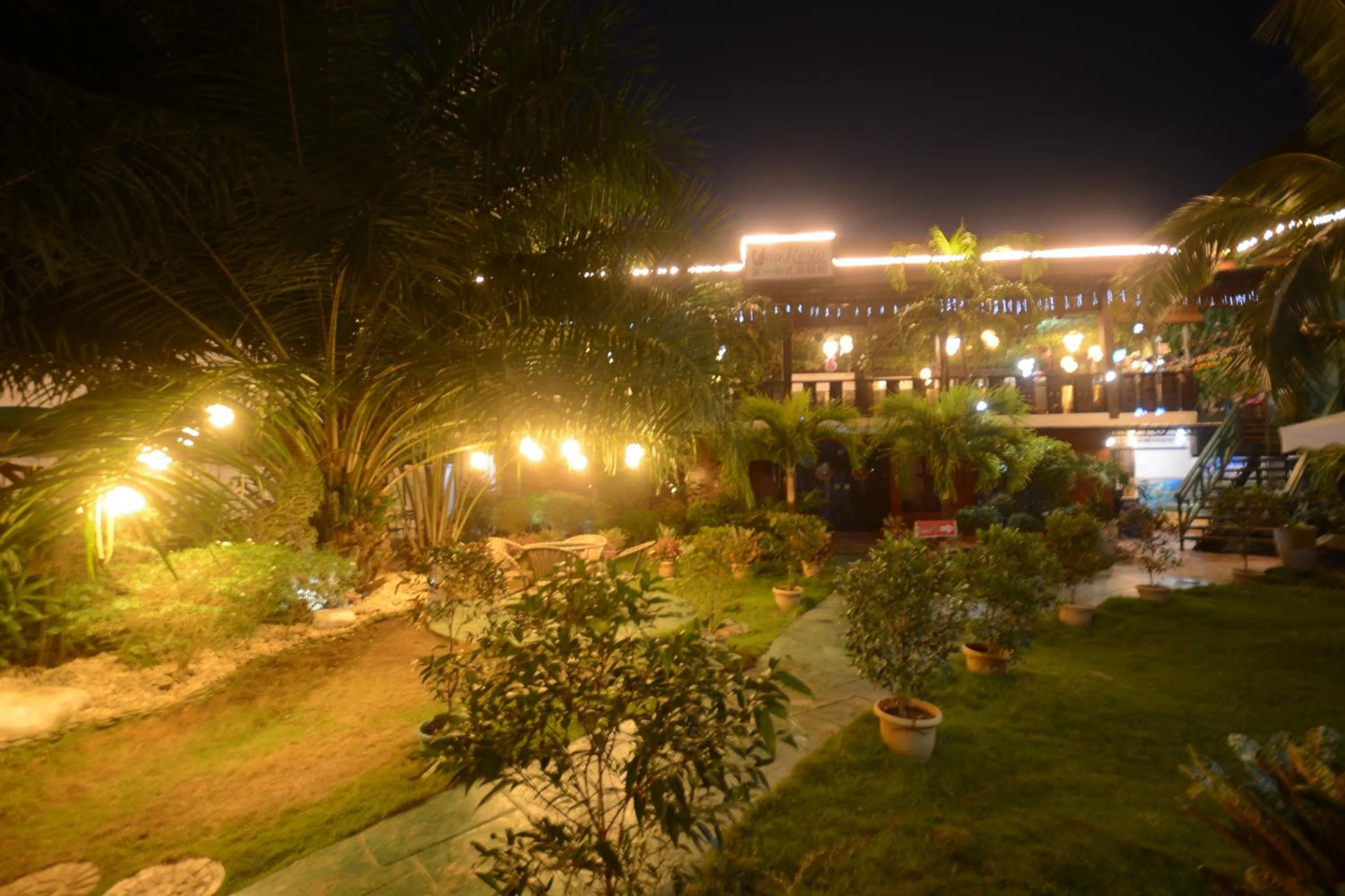 Restaurant/places to eat in Palawan Uno Hotel